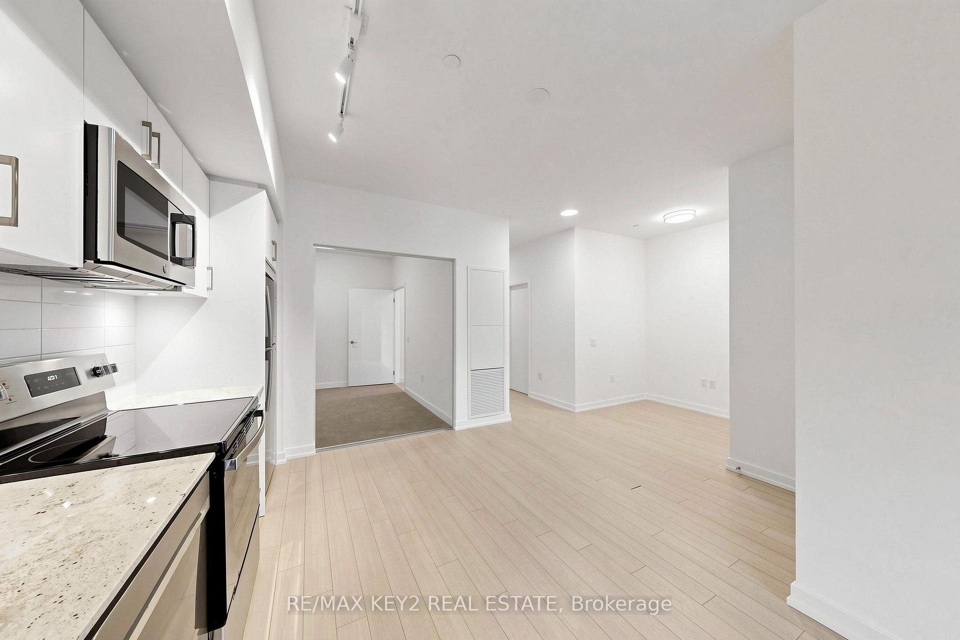 Photo 13 of Unit 710, 4010 Eglinton Avenue W, Etobicoke, Humber Heights — HOMEH