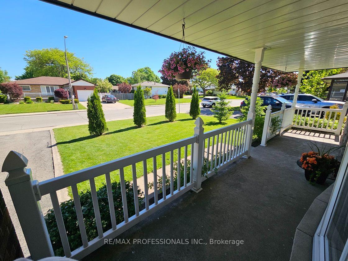 Photo 6 of 7 Berko Avenue, Hamilton, Lawfield — HOMEH