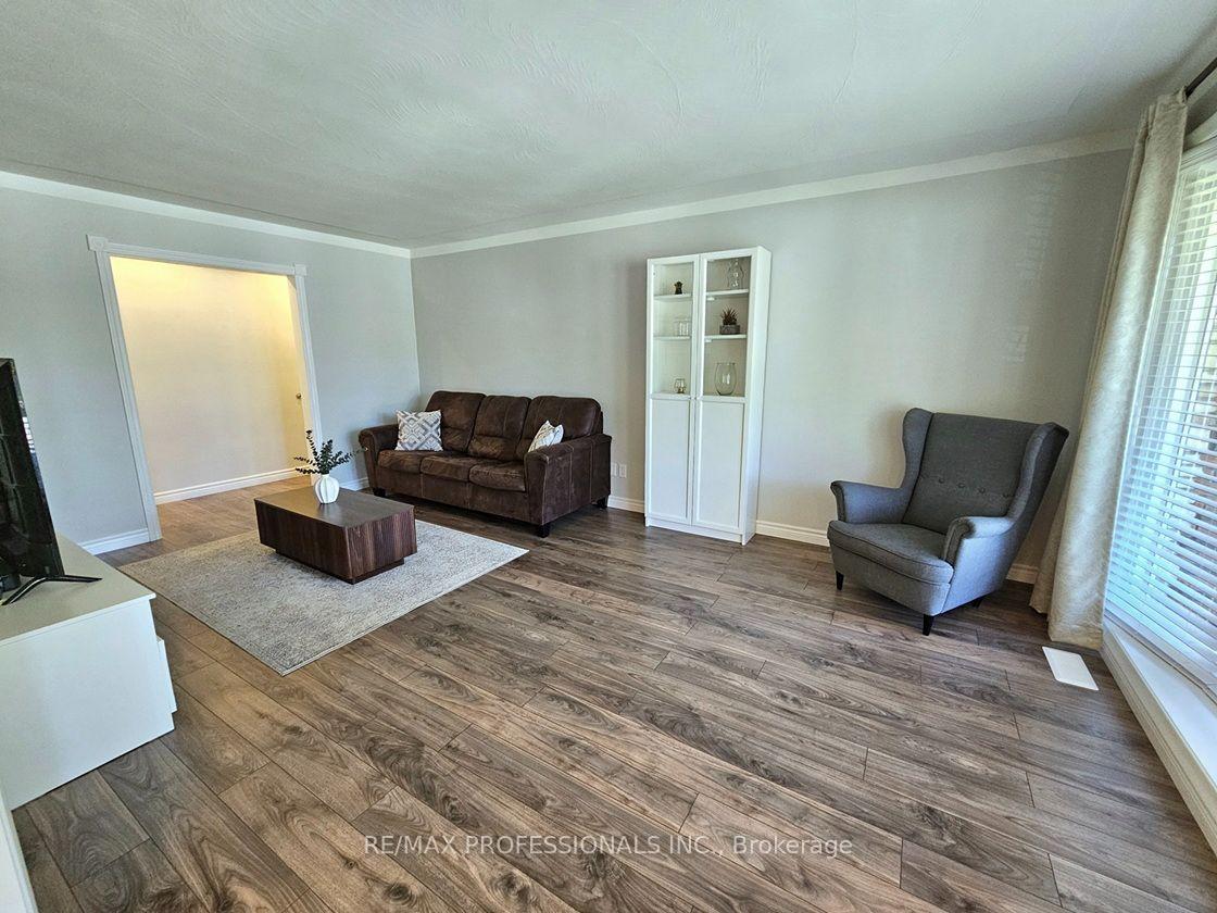 Photo 12 of 7 Berko Avenue, Hamilton, Lawfield — HOMEH