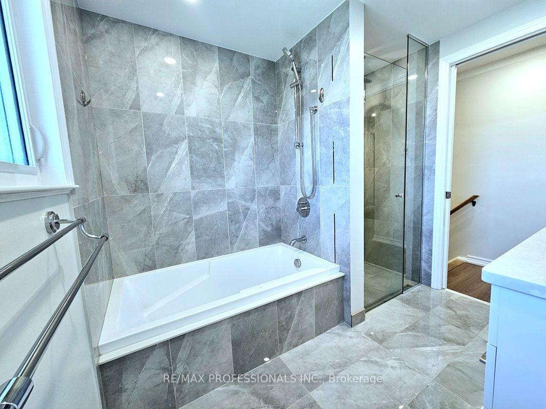 Photo 29 of 7 Berko Avenue, Hamilton, Lawfield — HOMEH