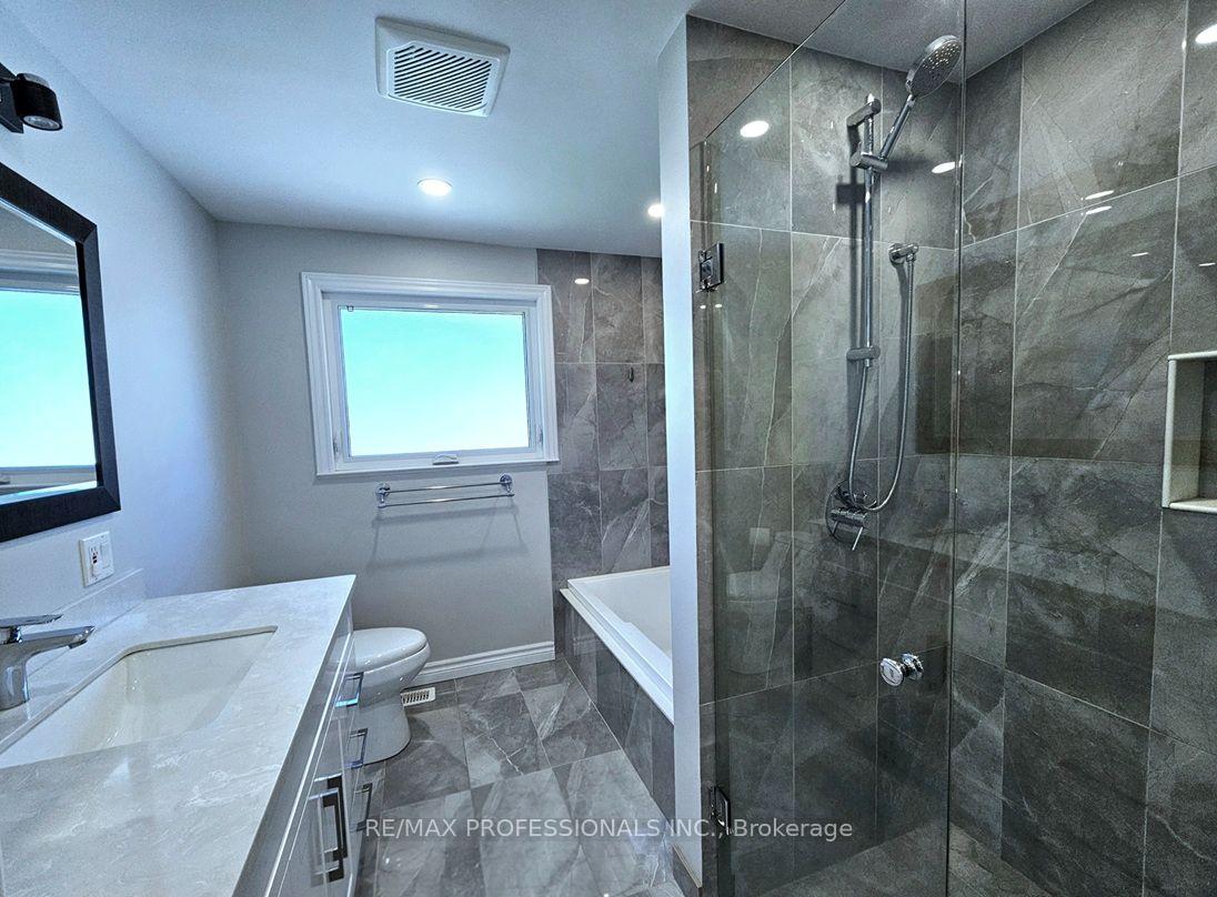 Photo 30 of 7 Berko Avenue, Hamilton, Lawfield — HOMEH