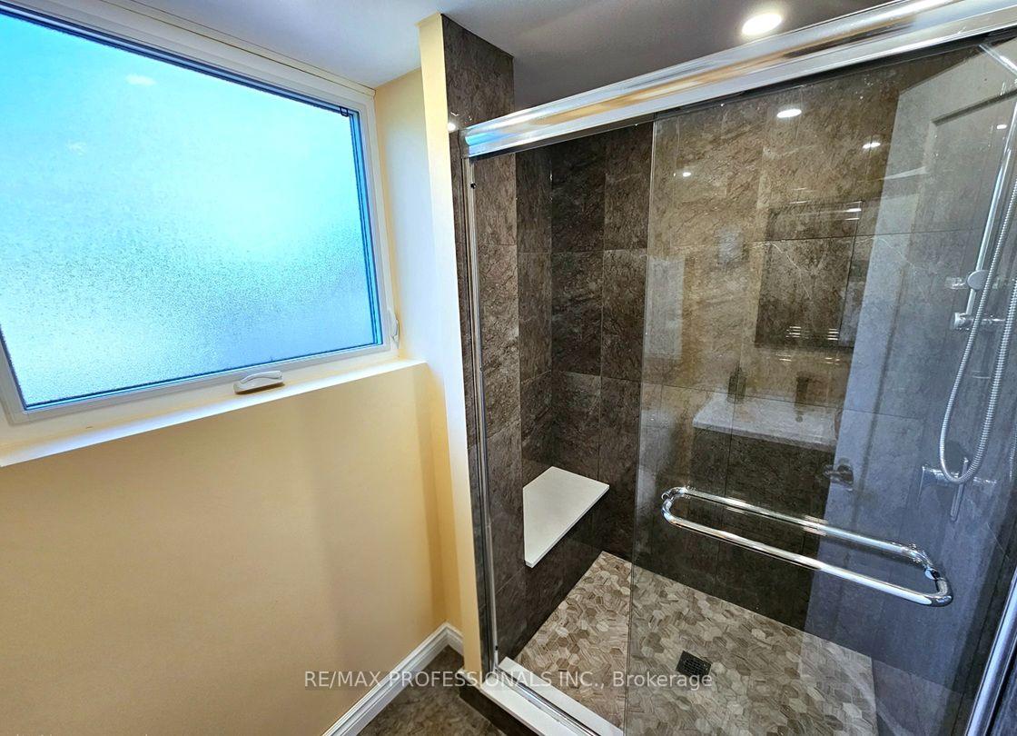 Photo 34 of 7 Berko Avenue, Hamilton, Lawfield — HOMEH