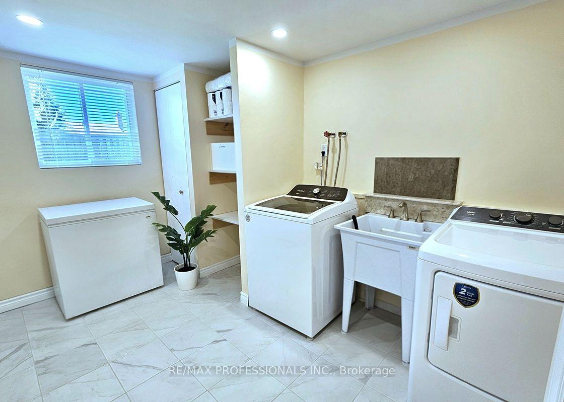 Photo 36 of 7 Berko Avenue, Hamilton, Lawfield — HOMEH