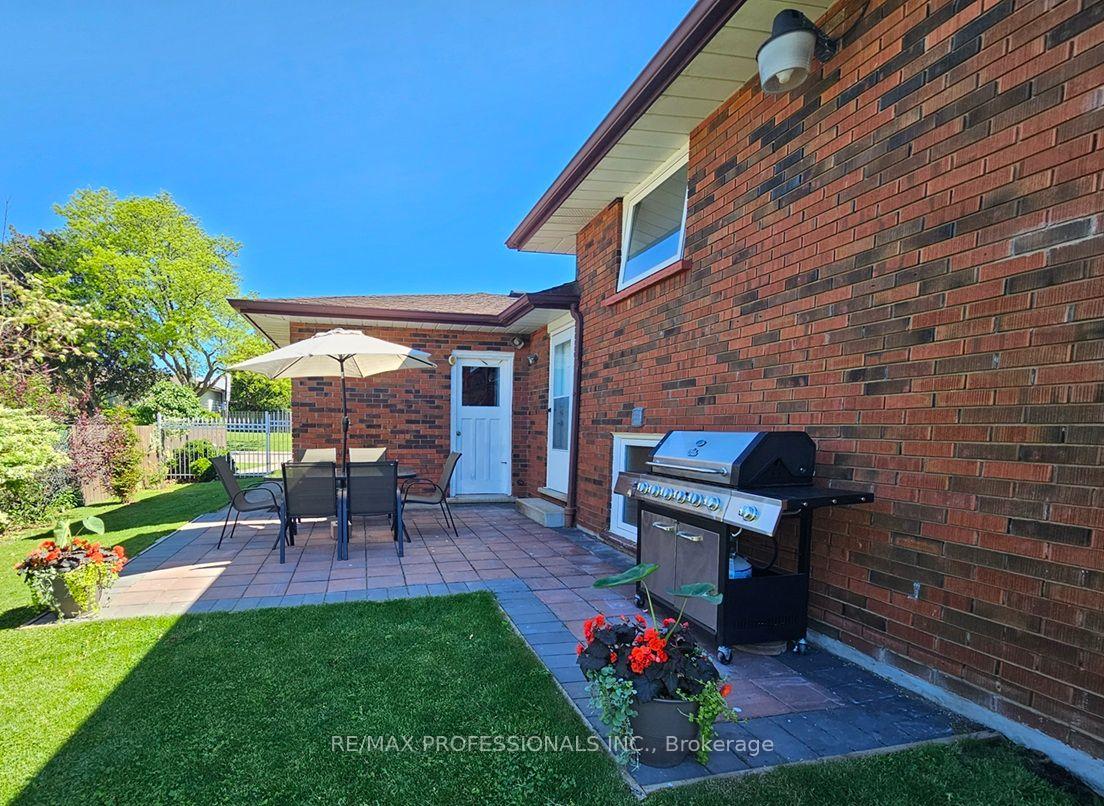 Photo 38 of 7 Berko Avenue, Hamilton, Lawfield — HOMEH