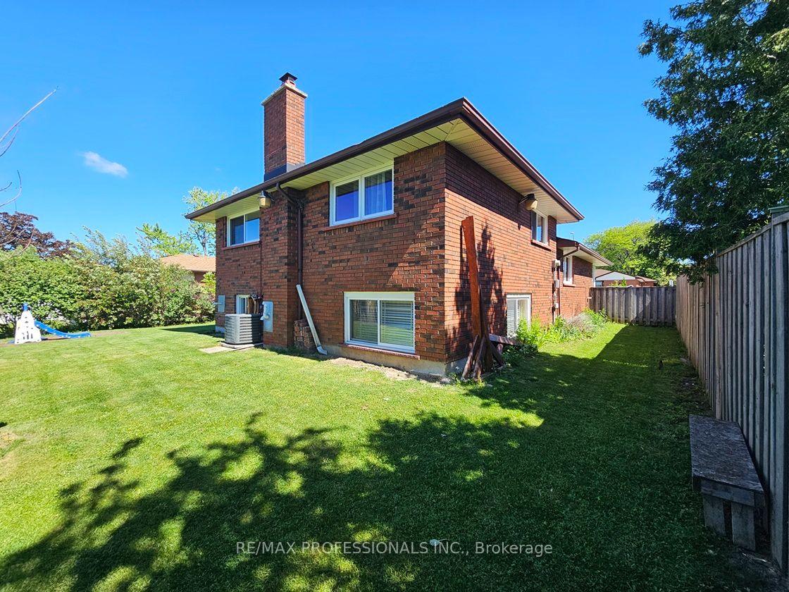 Photo 41 of 7 Berko Avenue, Hamilton, Lawfield — HOMEH
