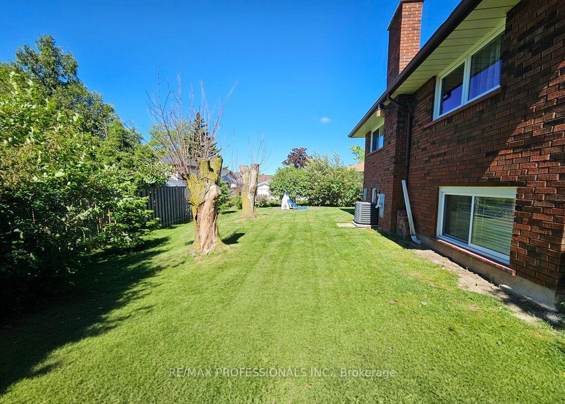 Photo 42 of 7 Berko Avenue, Hamilton, Lawfield — HOMEH
