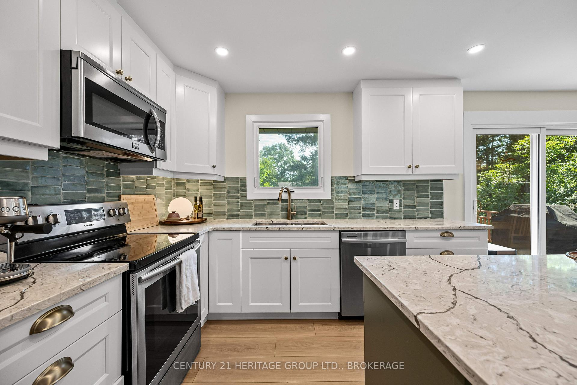 Photo 9 of 925 Woodbine Road, Kingston, North of Taylor-Kidd Blvd — HOMEH