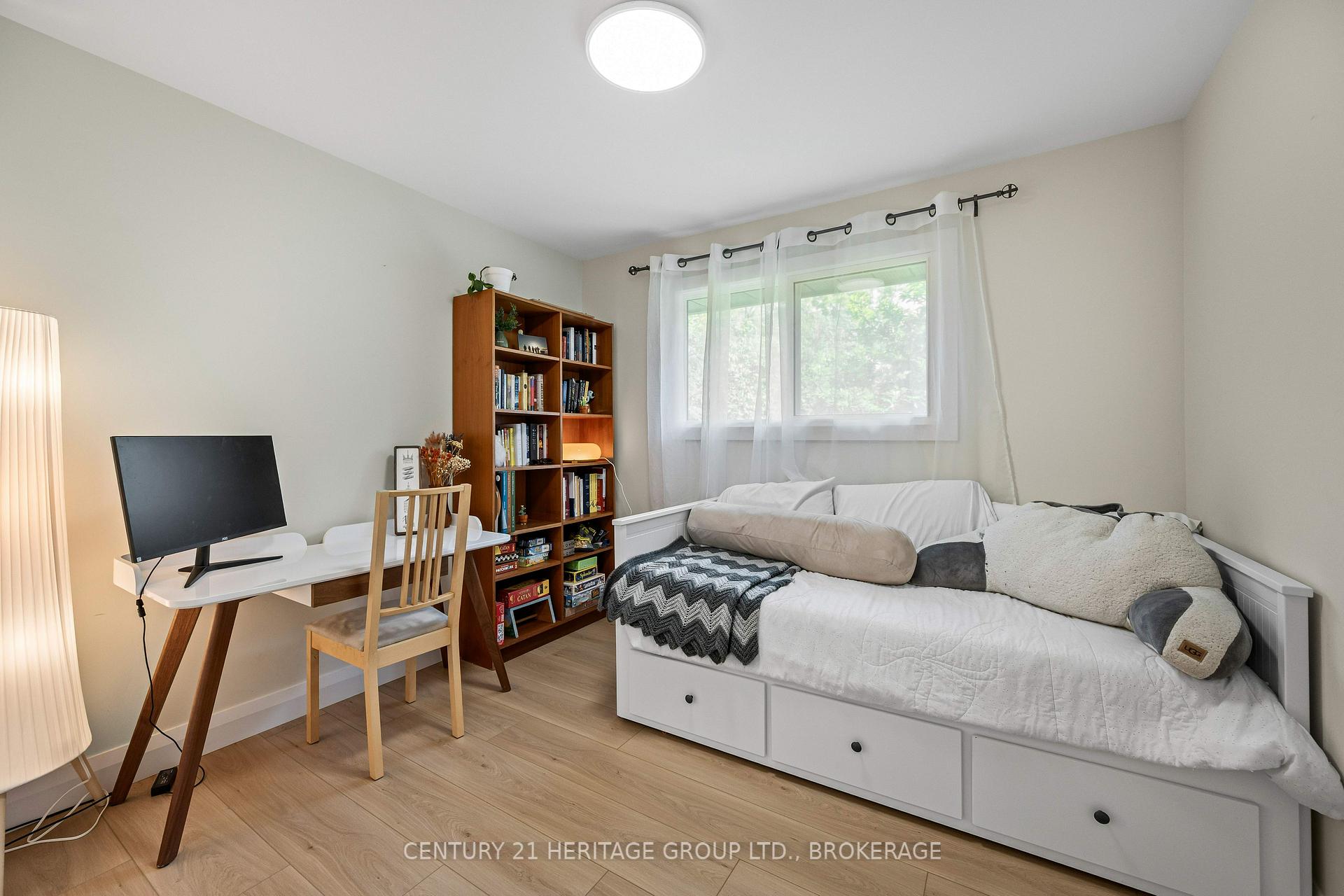 Photo 12 of 925 Woodbine Road, Kingston, North of Taylor-Kidd Blvd — HOMEH
