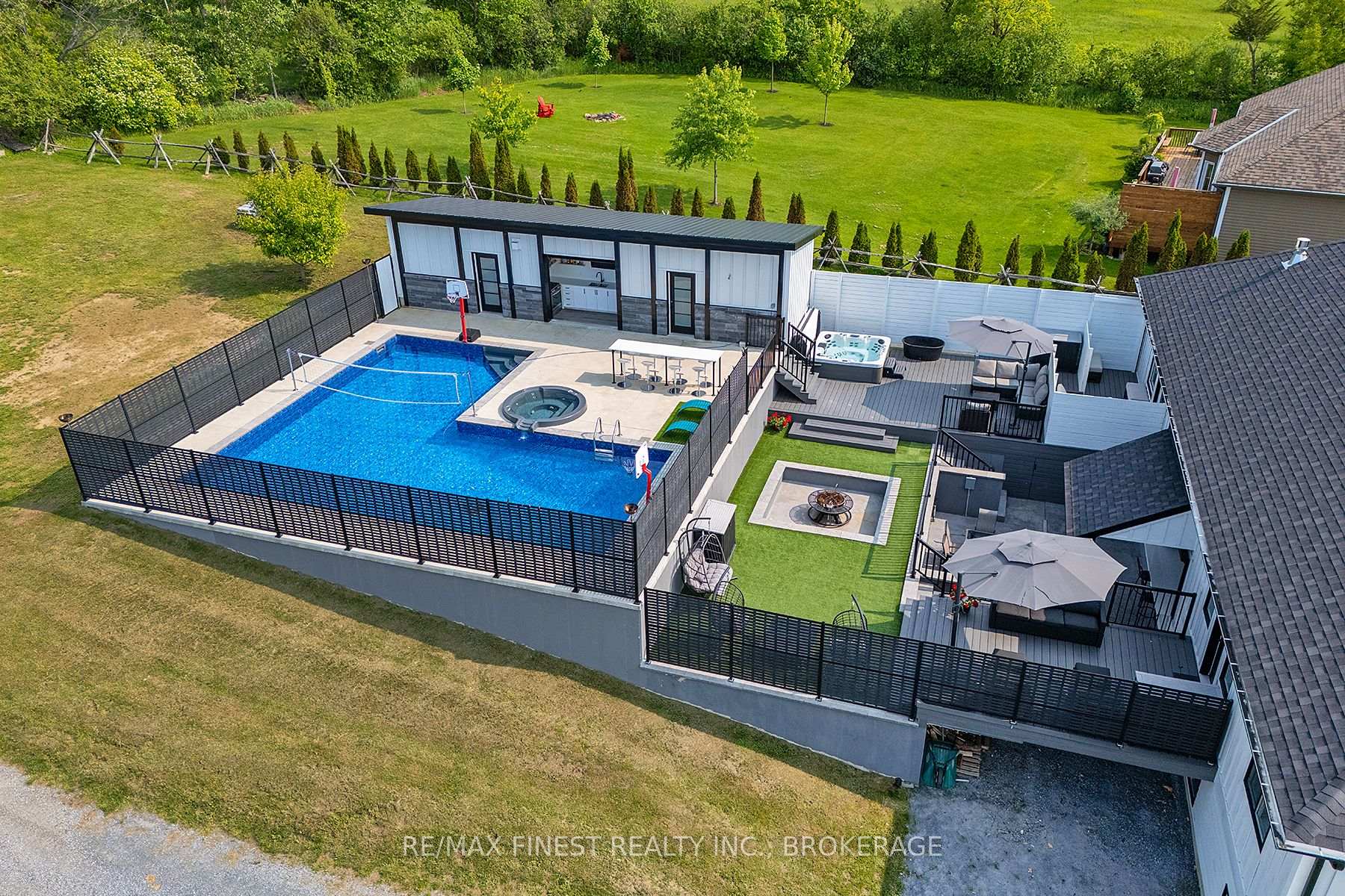Photo 3 of 181 Morgan Drive, Frontenac, Frontenac South — HOMEH