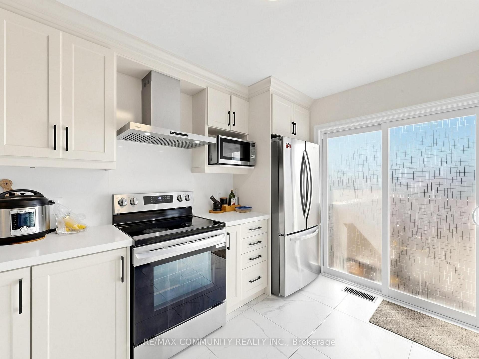 Photo 6 of 20 Landon Avenue, Norfolk, Simcoe — HOMEH