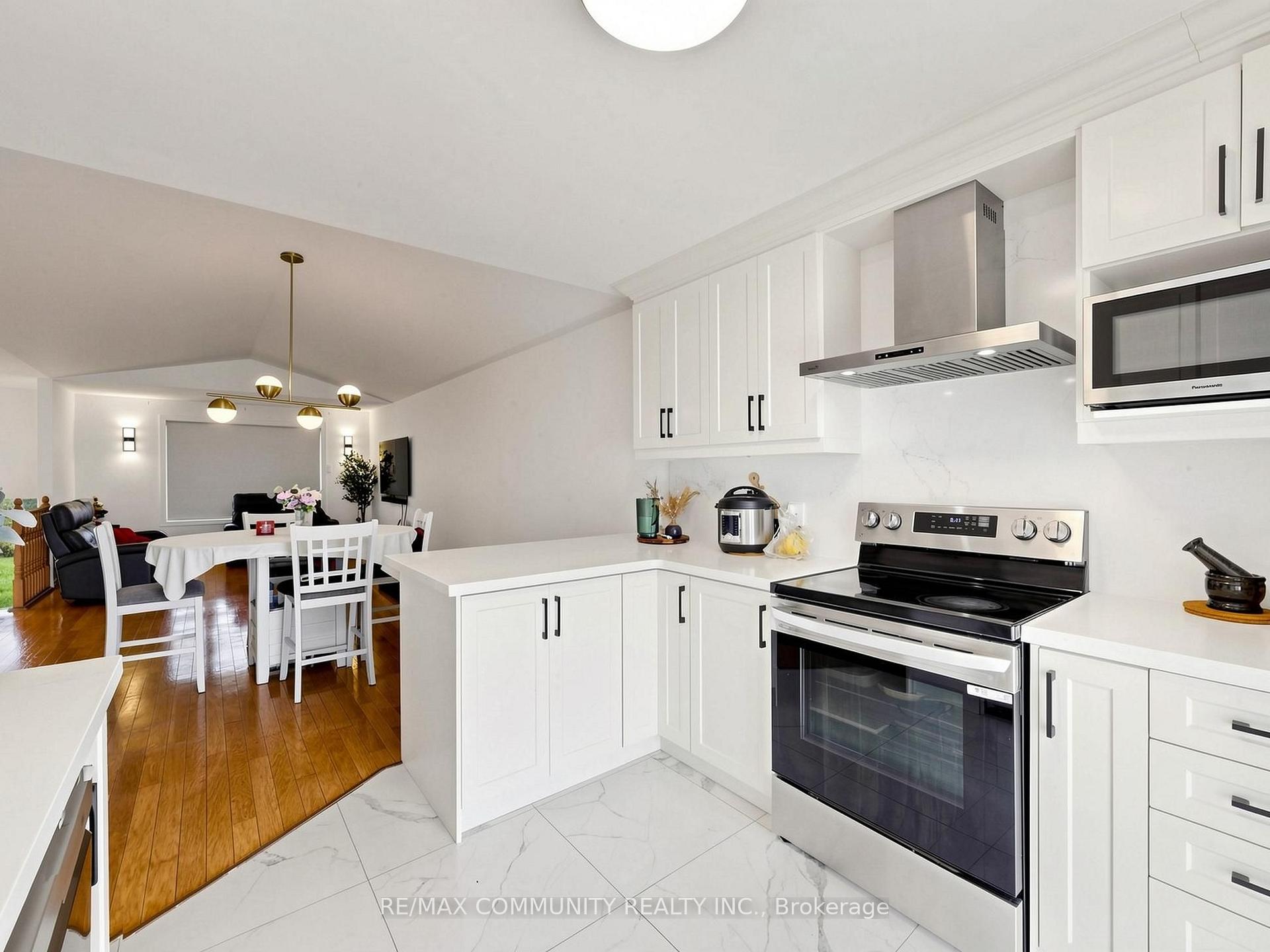 Photo 8 of 20 Landon Avenue, Norfolk, Simcoe — HOMEH