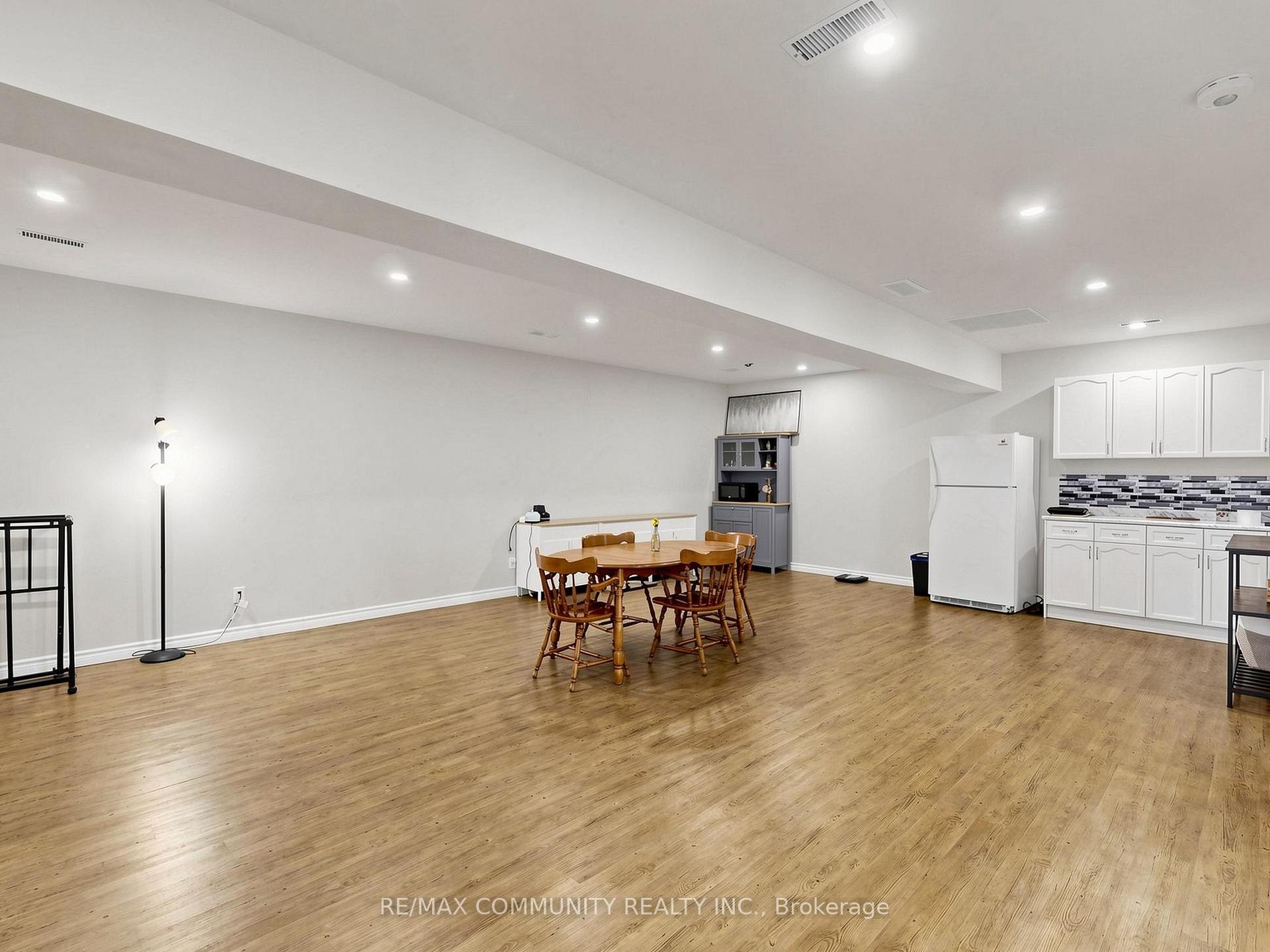 Photo 16 of 20 Landon Avenue, Norfolk, Simcoe — HOMEH