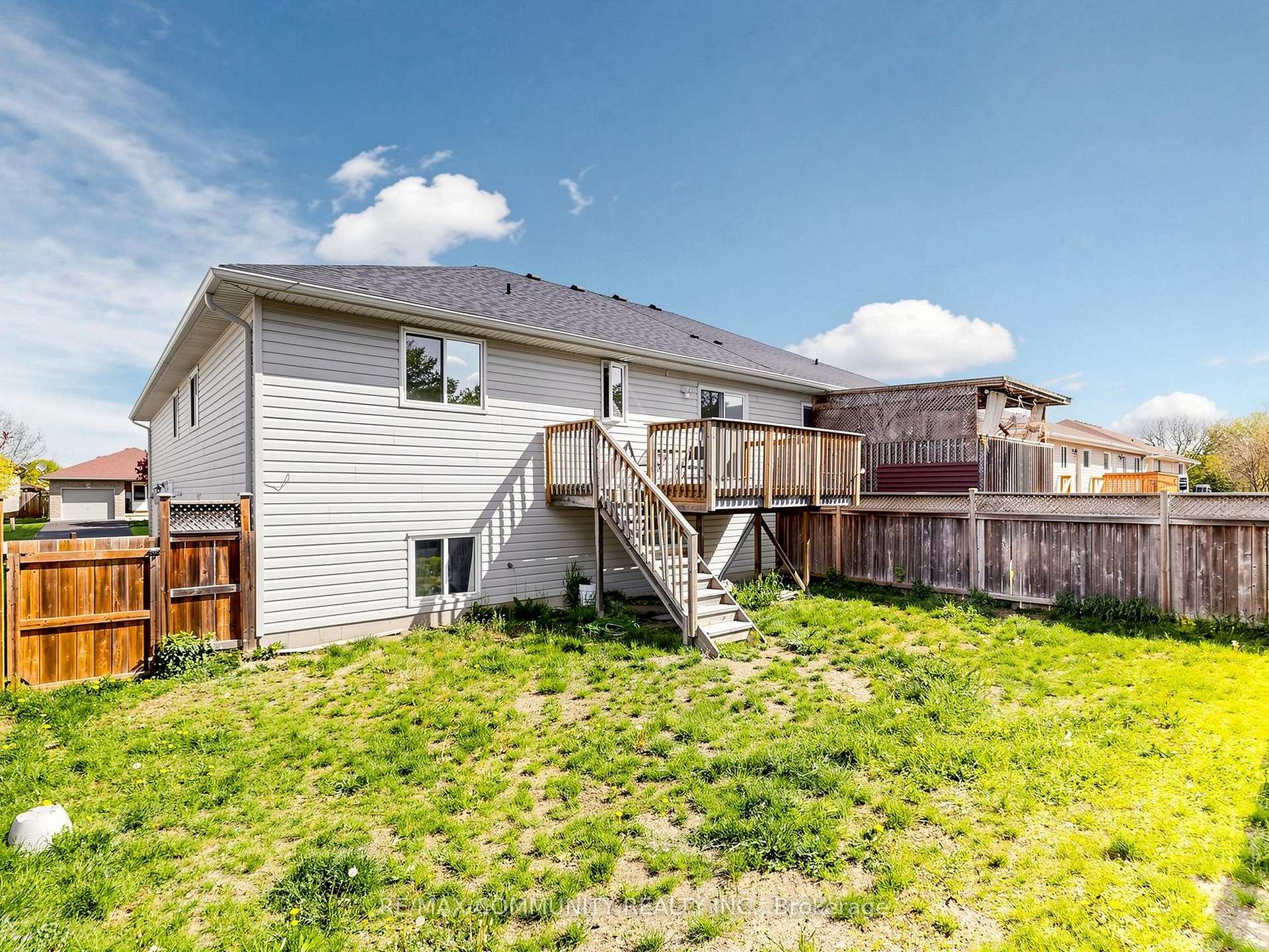 Photo 26 of 20 Landon Avenue, Norfolk, Simcoe — HOMEH