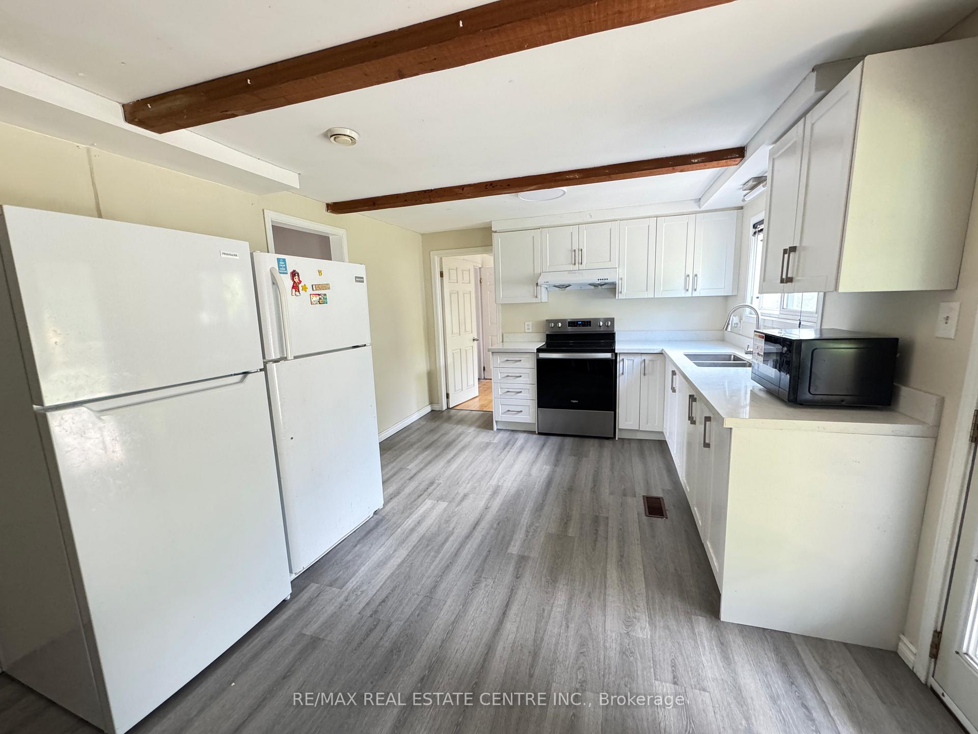 Photo 5 of 129 Kortright Road W, Guelph, Kortright West — HOMEH