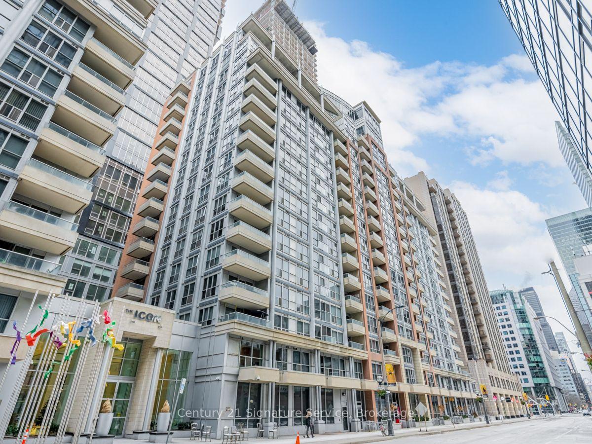Front of Unit PH36, 250 Wellington Street W