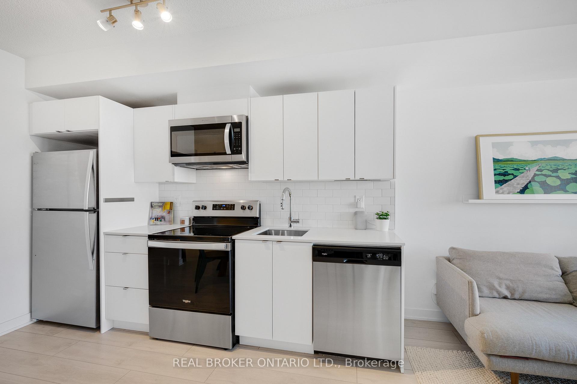 Photo 14 of Unit A511, 3210 Dakota Common, Burlington, Alton — HOMEH