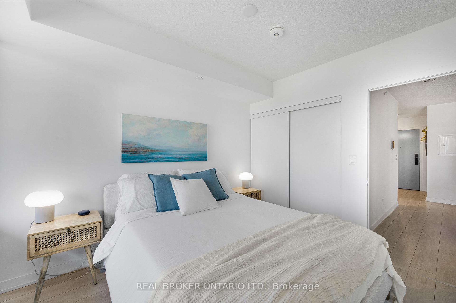 Photo 22 of Unit A511, 3210 Dakota Common, Burlington, Alton — HOMEH