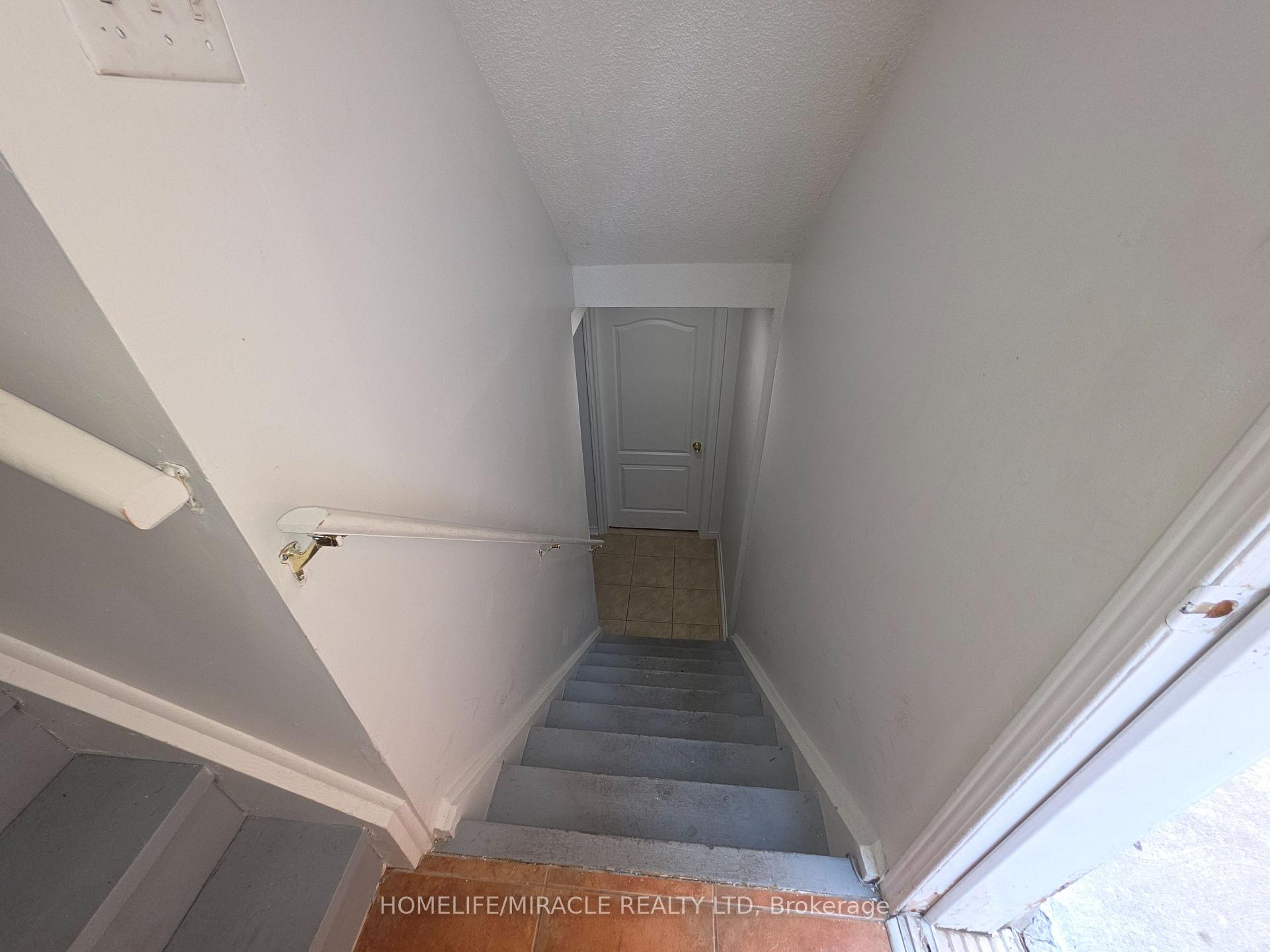 Photo 5 of Unit Basement, 59 Rollingwood Drive, Brampton, Fletcher's Creek South — HOMEH