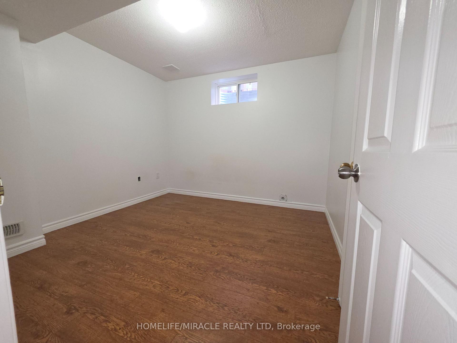 Photo 7 of Unit Basement, 59 Rollingwood Drive, Brampton, Fletcher's Creek South — HOMEH