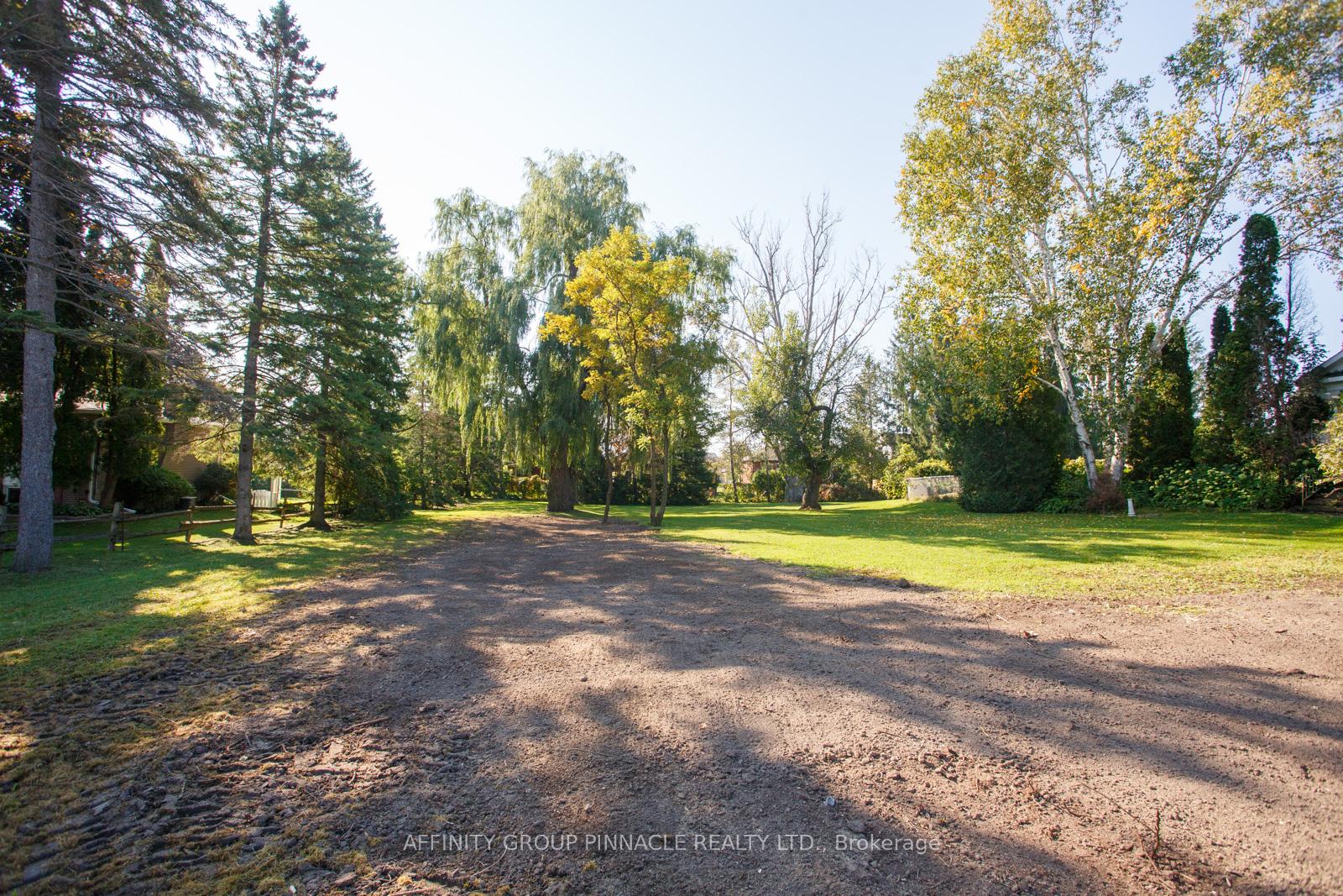 Photo 9 of 21 David Drive, Kawartha Lakes, Lindsay — HOMEH
