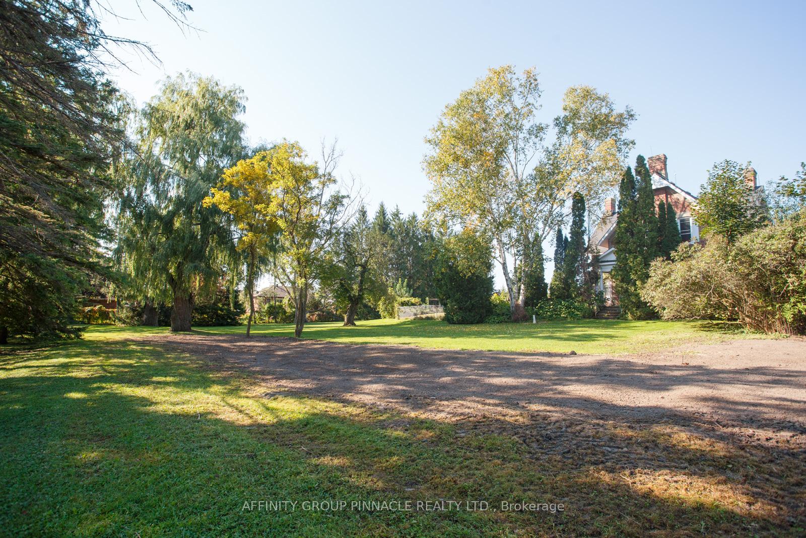 Photo 13 of 21 David Drive, Kawartha Lakes, Lindsay — HOMEH
