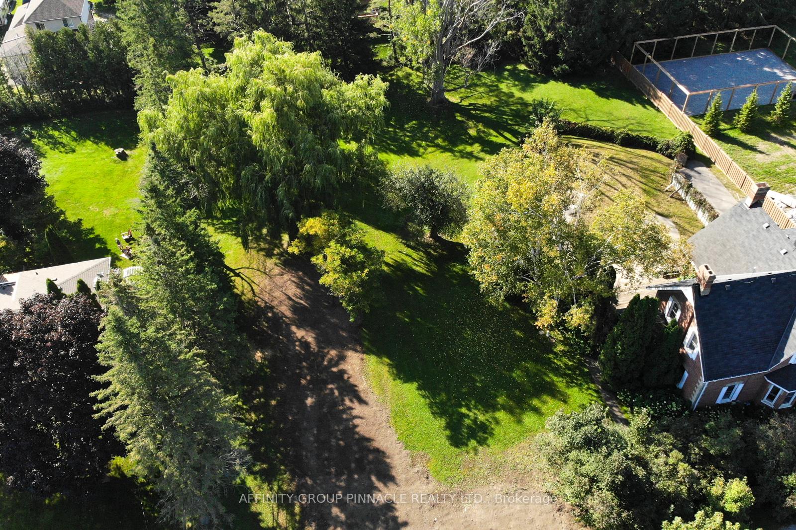 Photo 19 of 21 David Drive, Kawartha Lakes, Lindsay — HOMEH