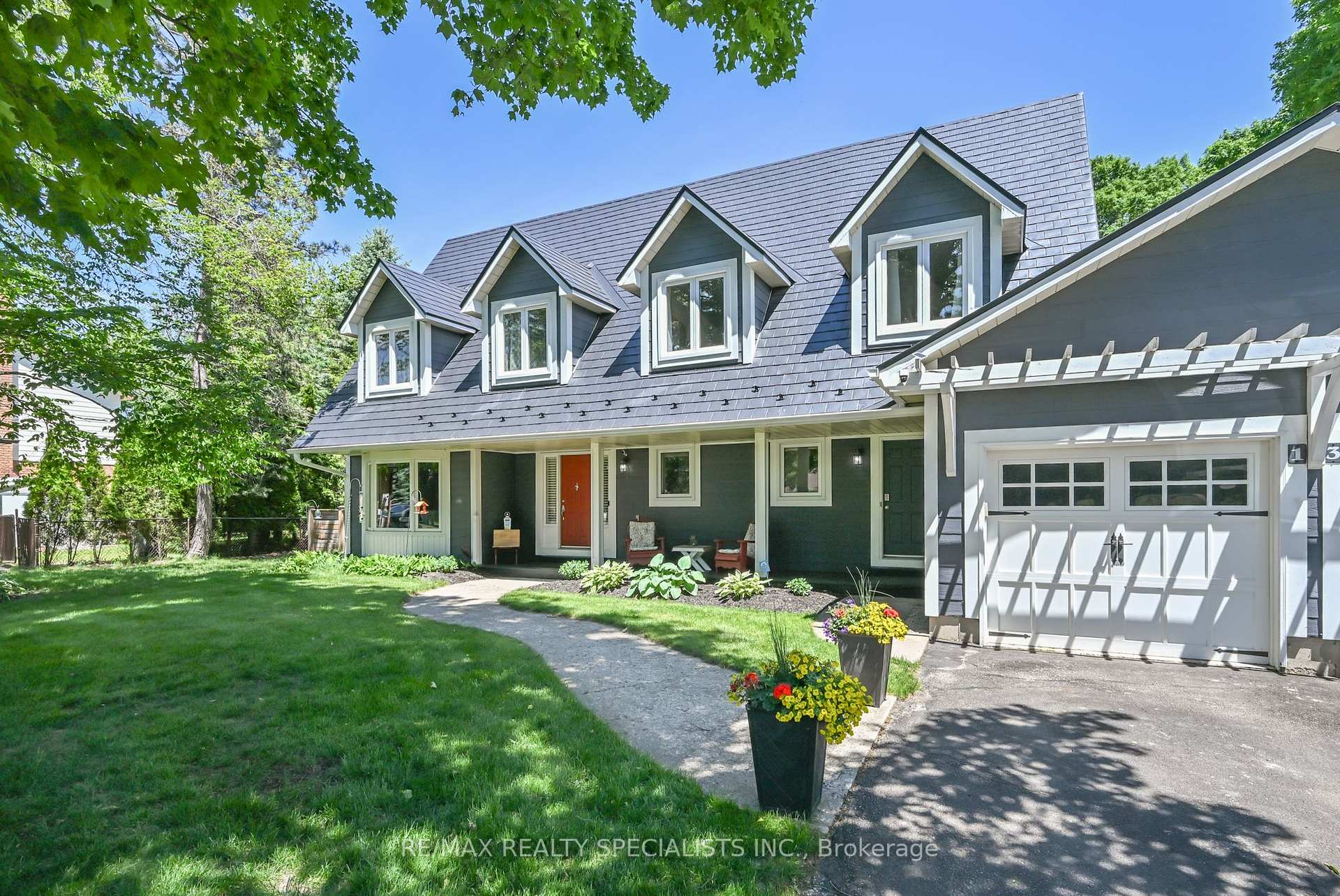 Photo 2 of 13 Snowberry Court, Caledon, Caledon Village — HOMEH