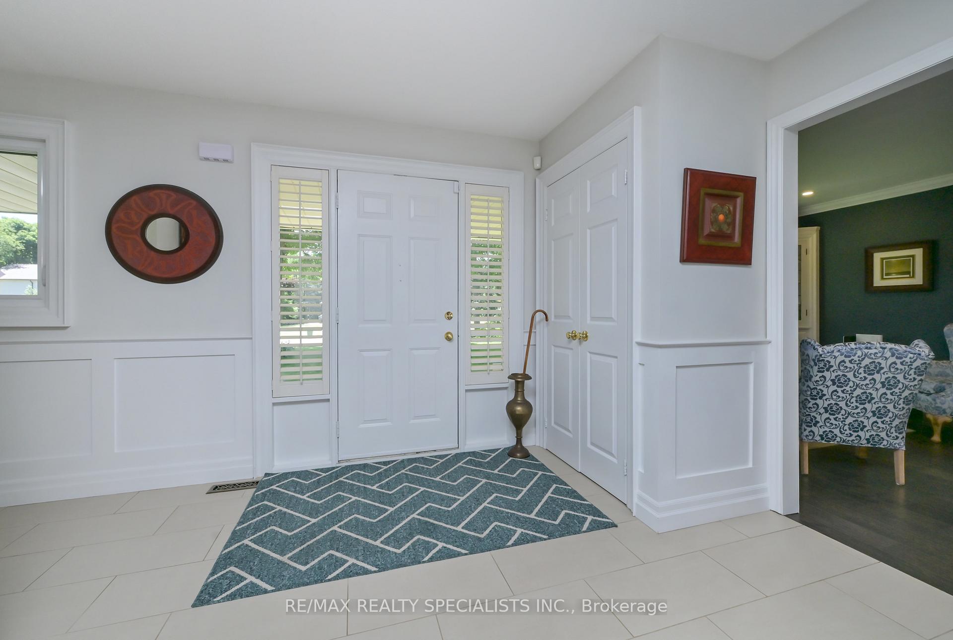 Photo 3 of 13 Snowberry Court, Caledon, Caledon Village — HOMEH