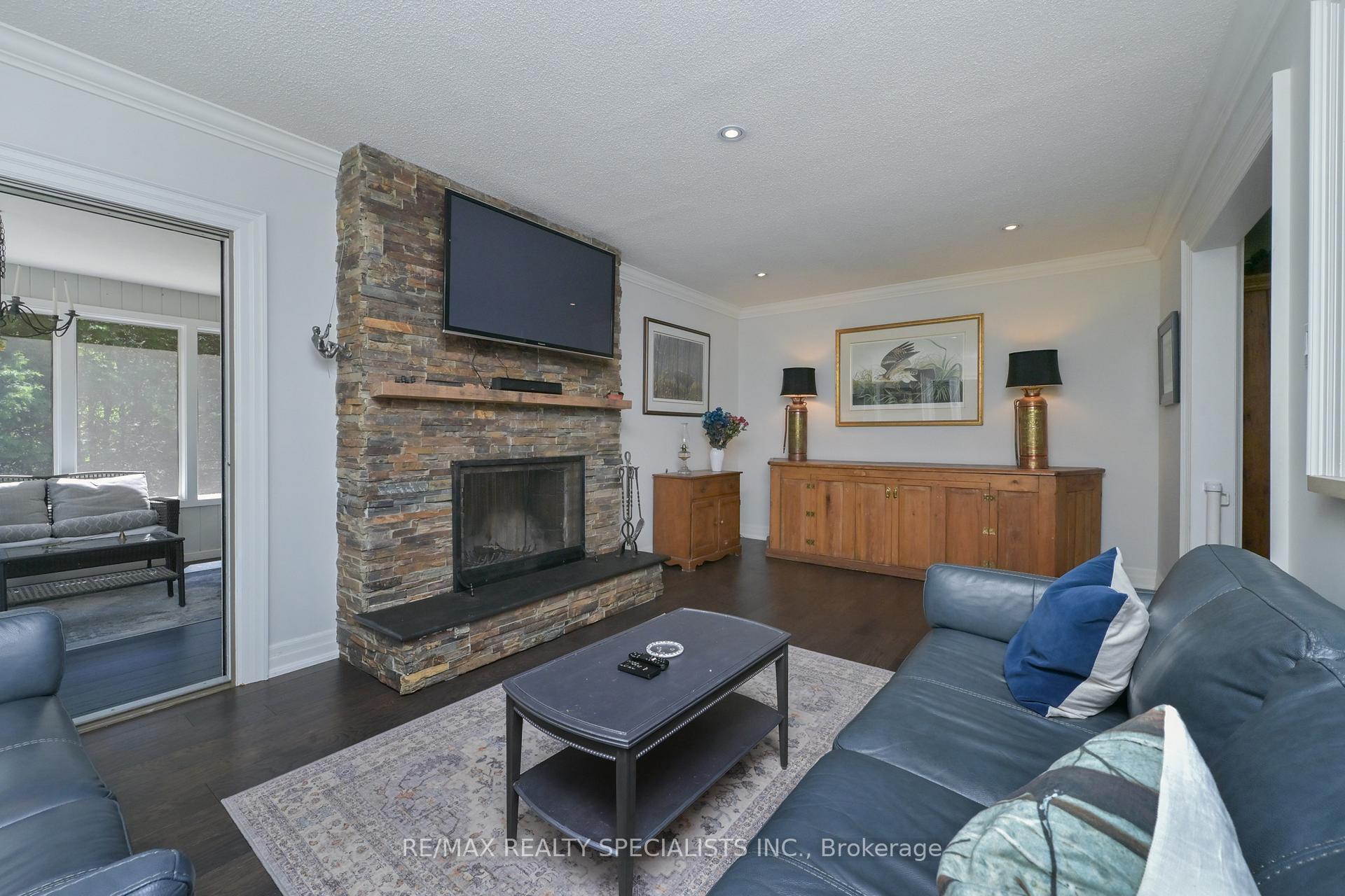 Photo 9 of 13 Snowberry Court, Caledon, Caledon Village — HOMEH