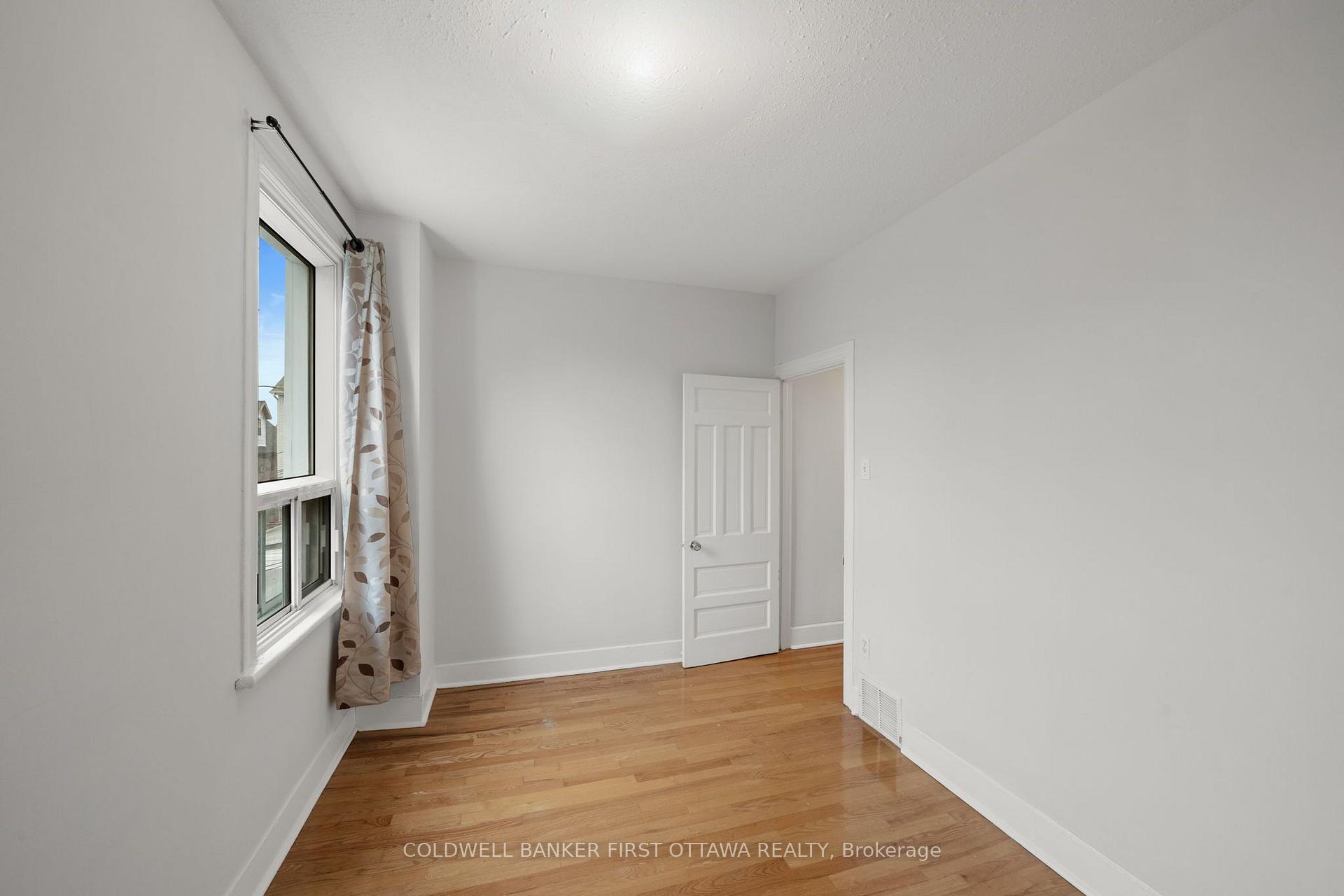 Photo 30 of 176 Rochester Street, Ottawa, West Centre Town — HOMEH