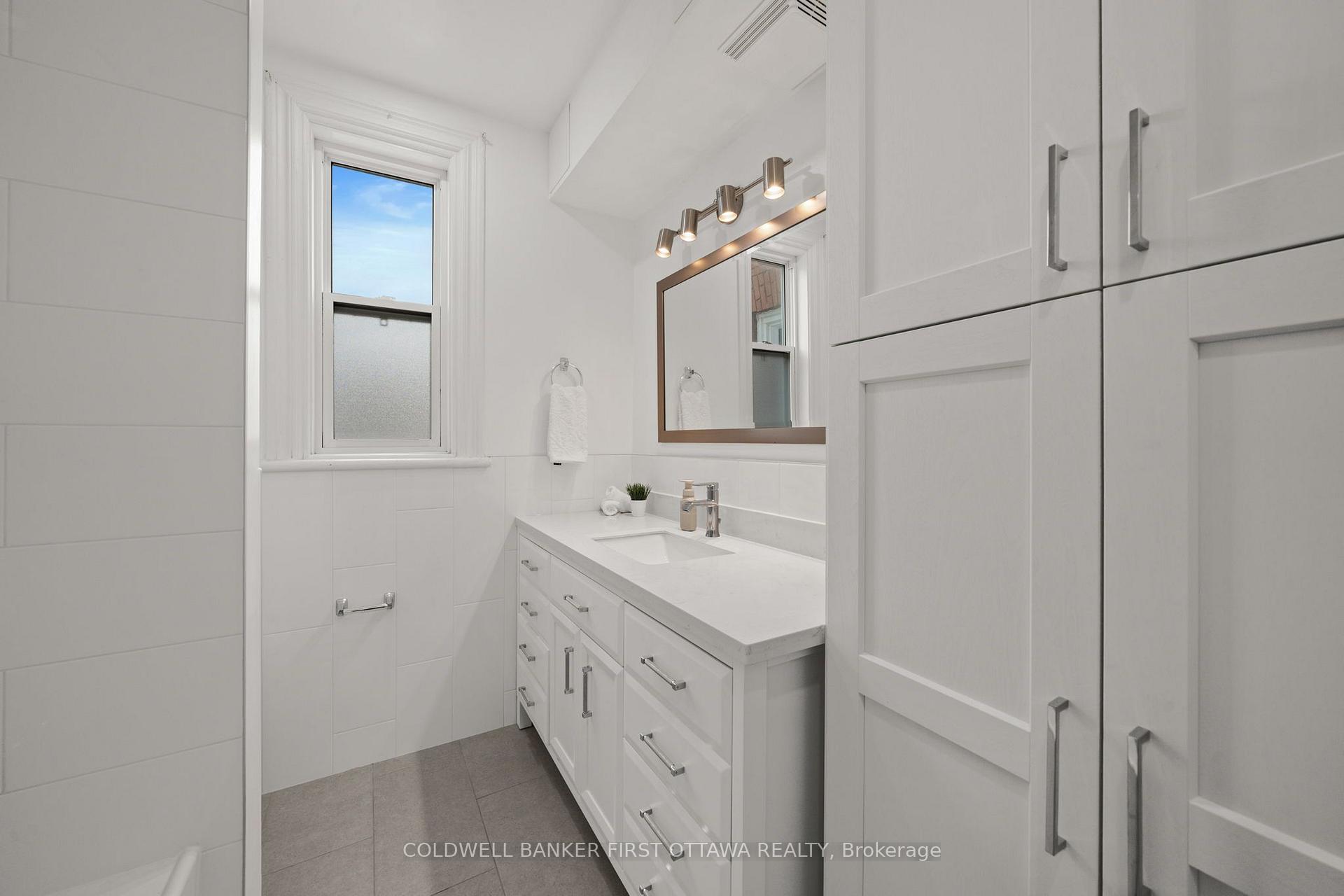 Photo 31 of 176 Rochester Street, Ottawa, West Centre Town — HOMEH