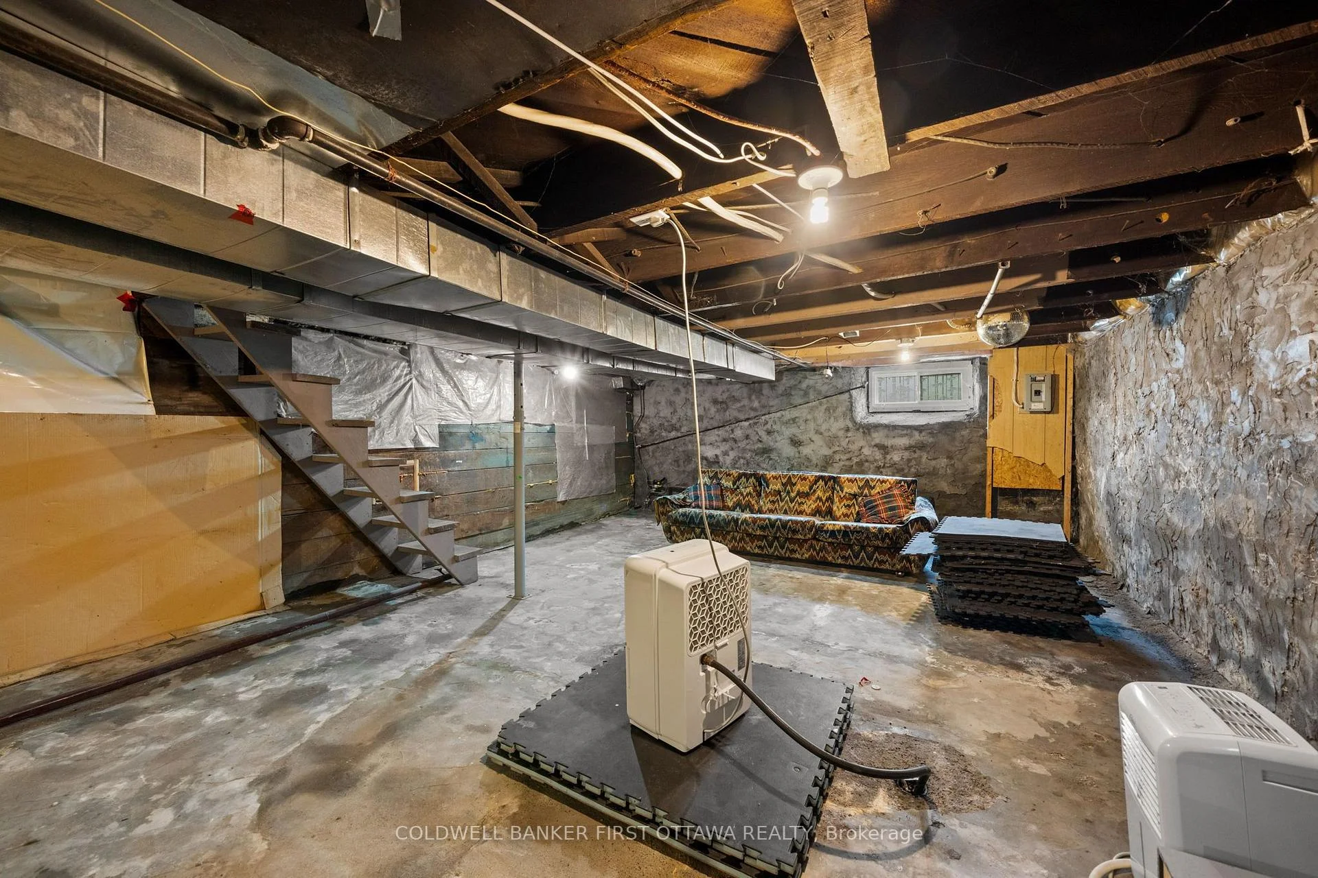 Photo 33 of 176 Rochester Street, Ottawa, West Centre Town — HOMEH
