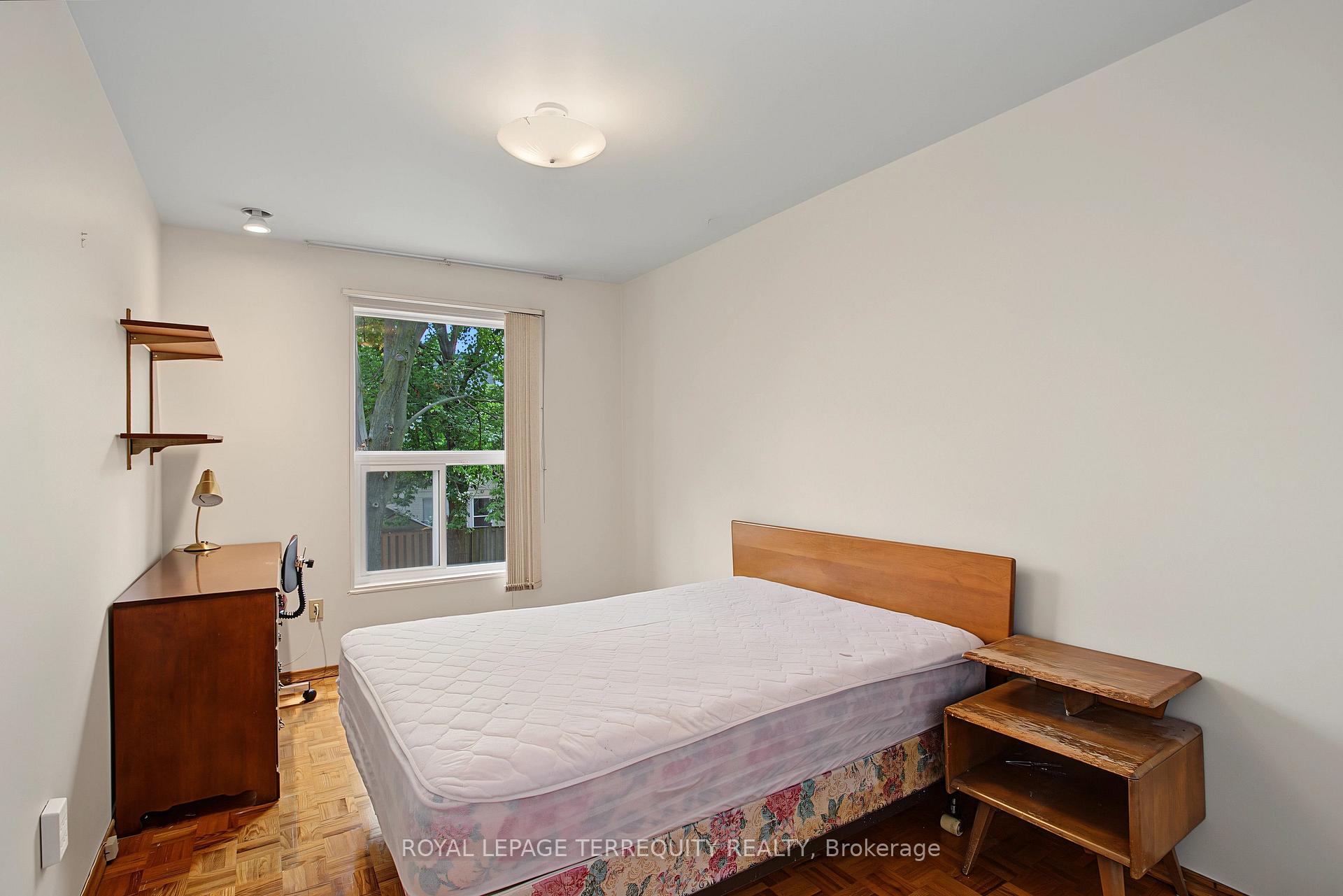 Photo 15 of Unit 18, 11 Four Winds Drive, North York, York University Heights — HOMEH