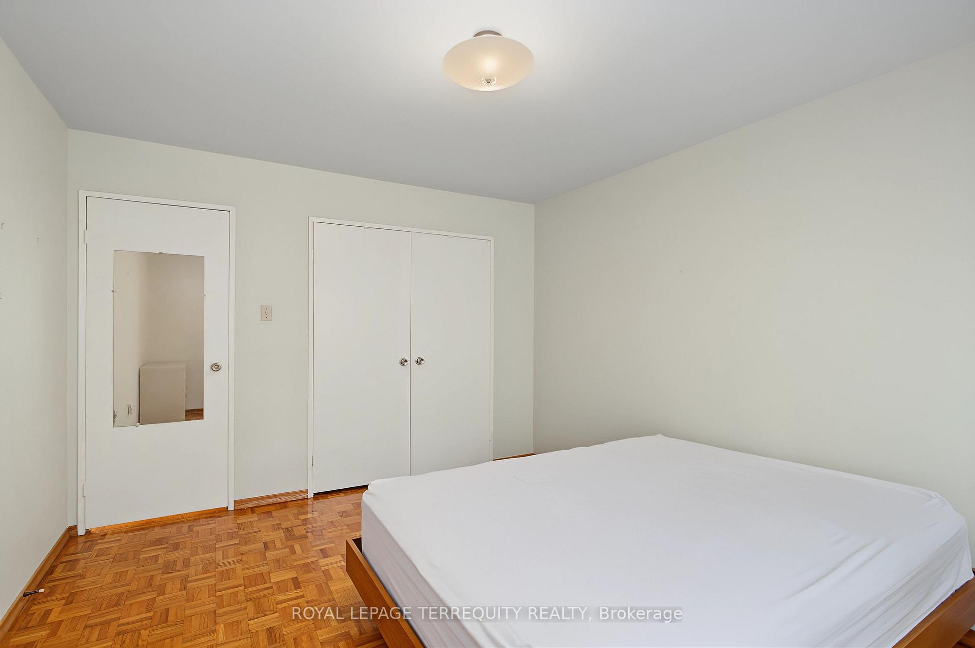 Photo 19 of Unit 18, 11 Four Winds Drive, North York, York University Heights — HOMEH