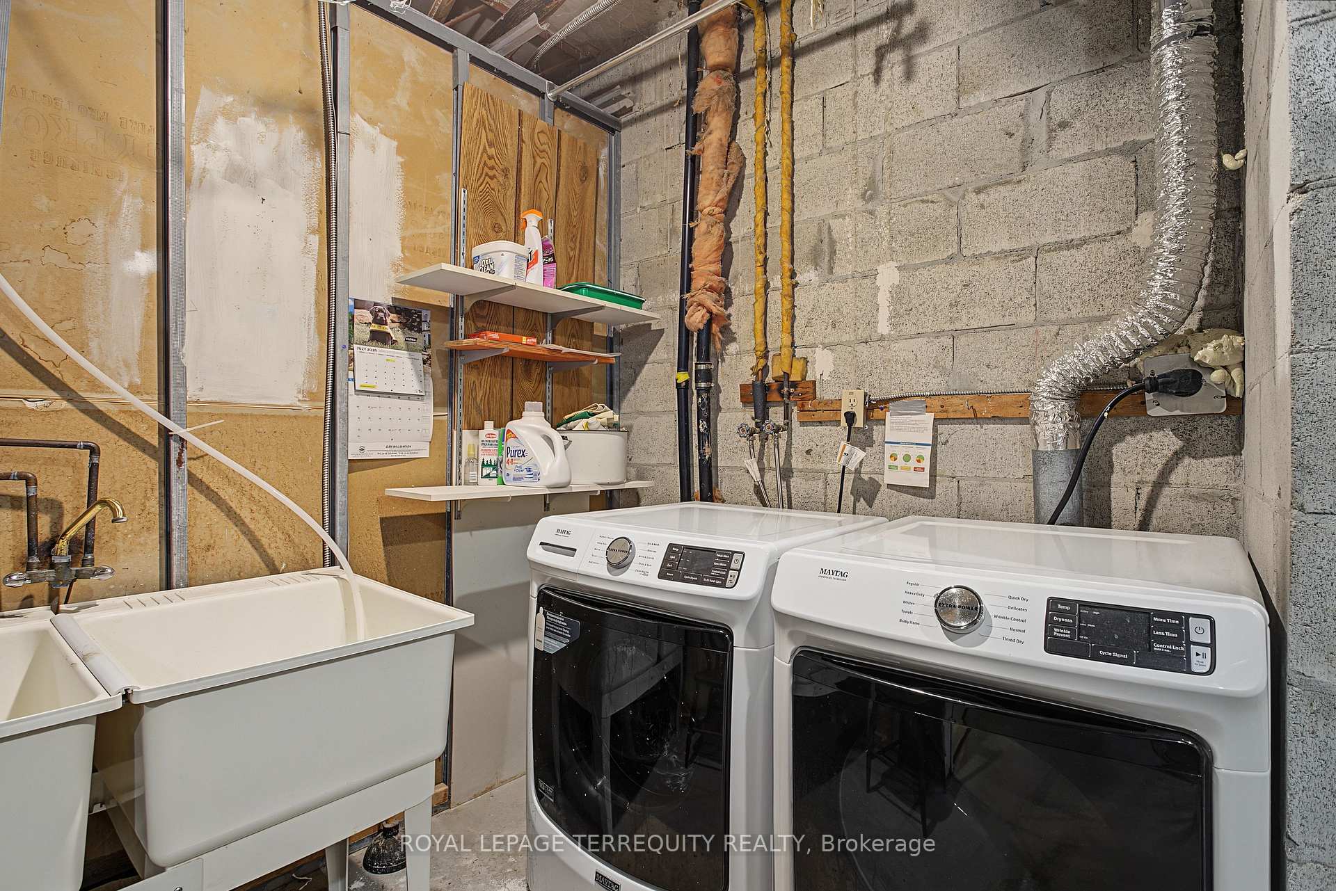Photo 23 of Unit 18, 11 Four Winds Drive, North York, York University Heights — HOMEH