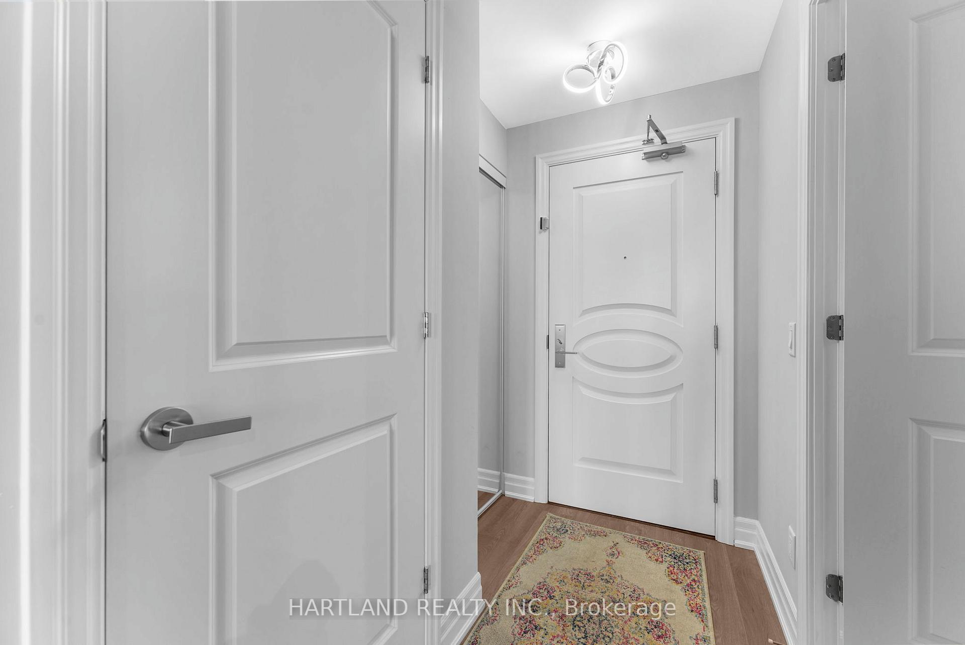 Photo 3 of Unit 810, 9075 Jane Street, Vaughan, Concord — HOMEH