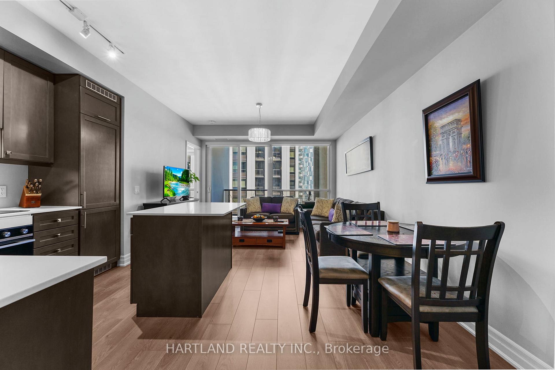 Photo 8 of Unit 810, 9075 Jane Street, Vaughan, Concord — HOMEH