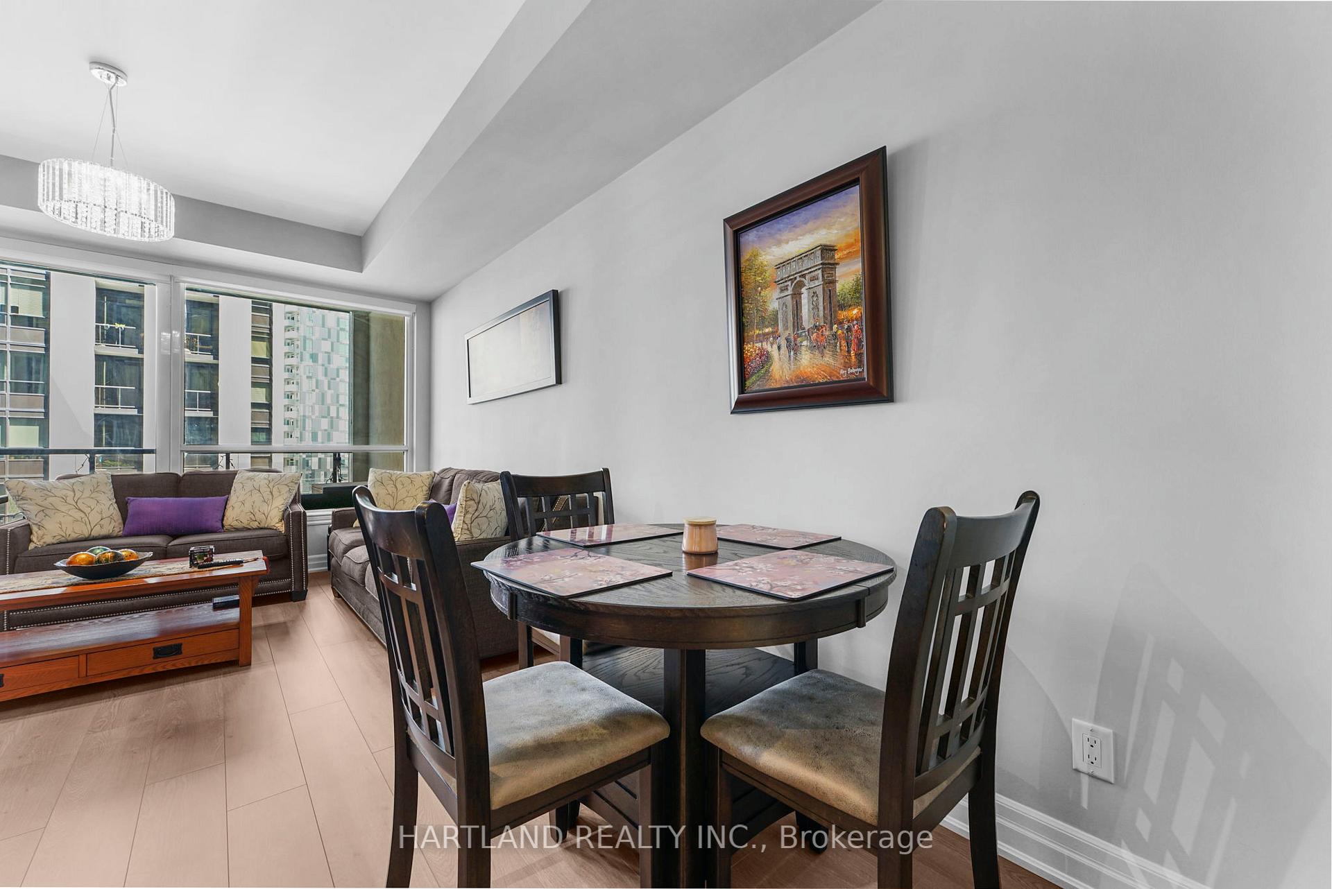 Photo 9 of Unit 810, 9075 Jane Street, Vaughan, Concord — HOMEH