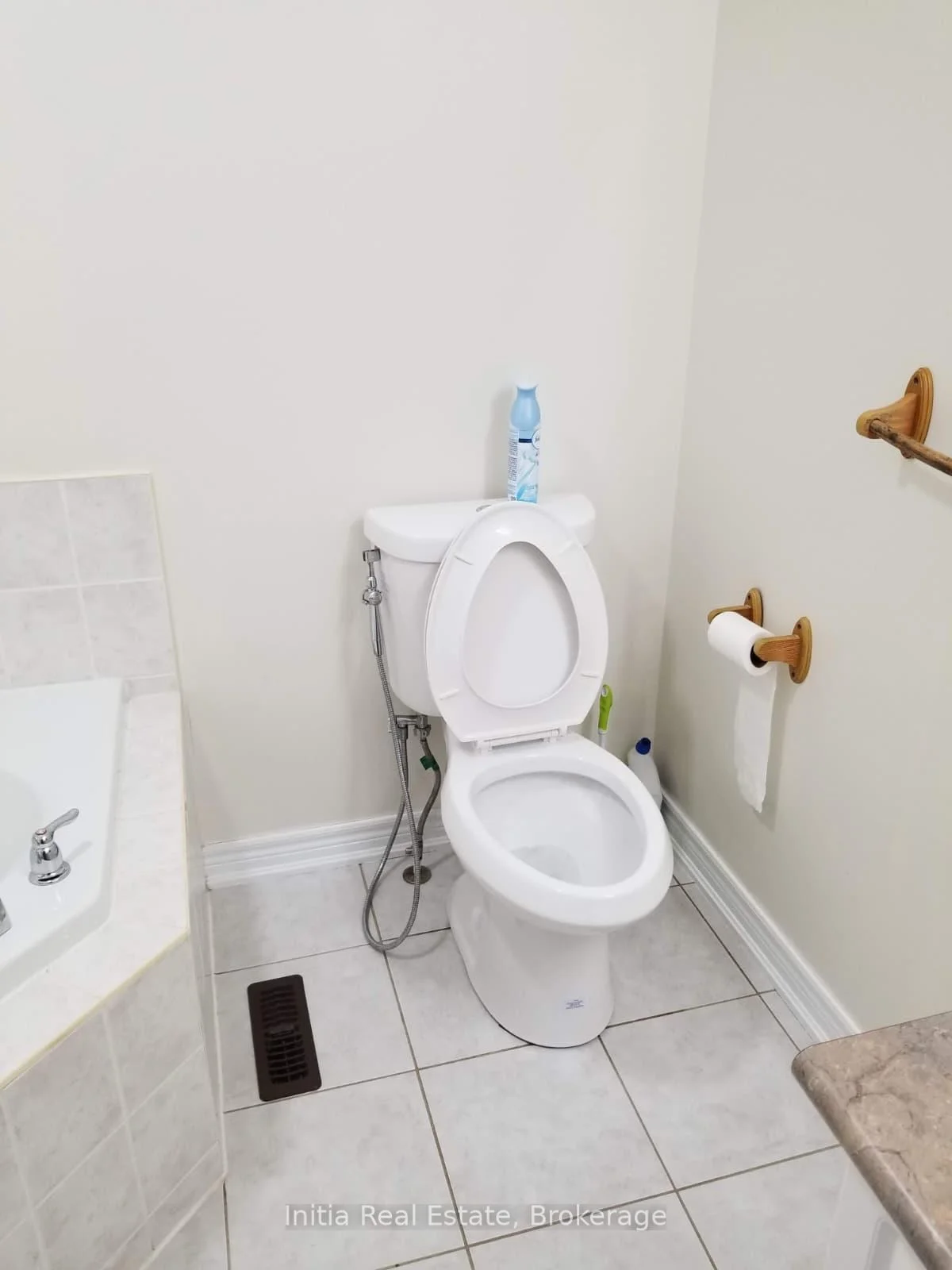 Photo 13 of 99 Connolly Crescent, Brampton, Sandringham-Wellington — HOMEH