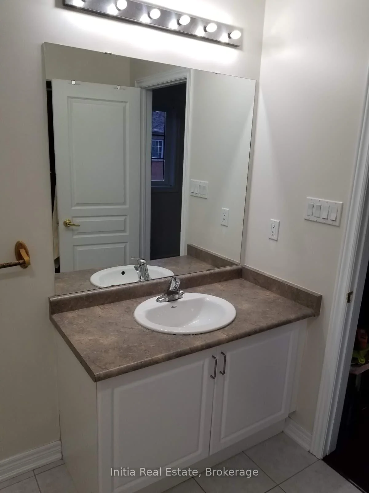 Photo 14 of 99 Connolly Crescent, Brampton, Sandringham-Wellington — HOMEH