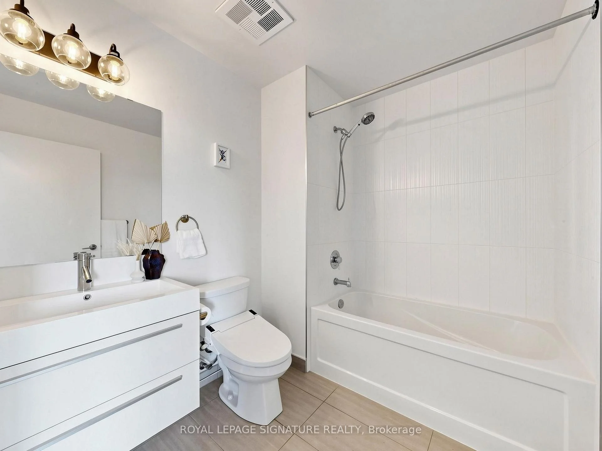 Photo 20 of Unit PH2, 297 College Street, Toronto, Kensington-Chinatown — HOMEH