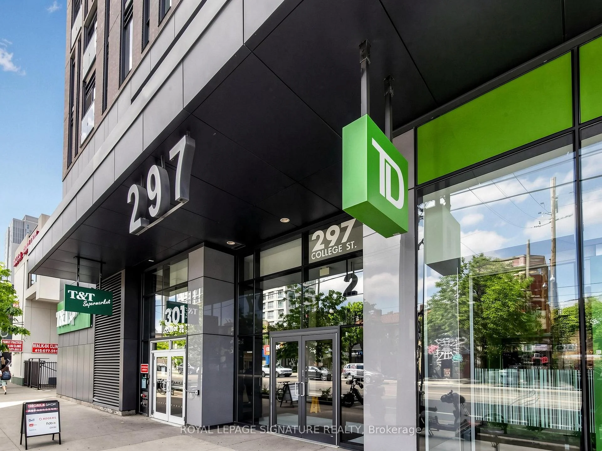 Photo 26 of Unit PH2, 297 College Street, Toronto, Kensington-Chinatown — HOMEH