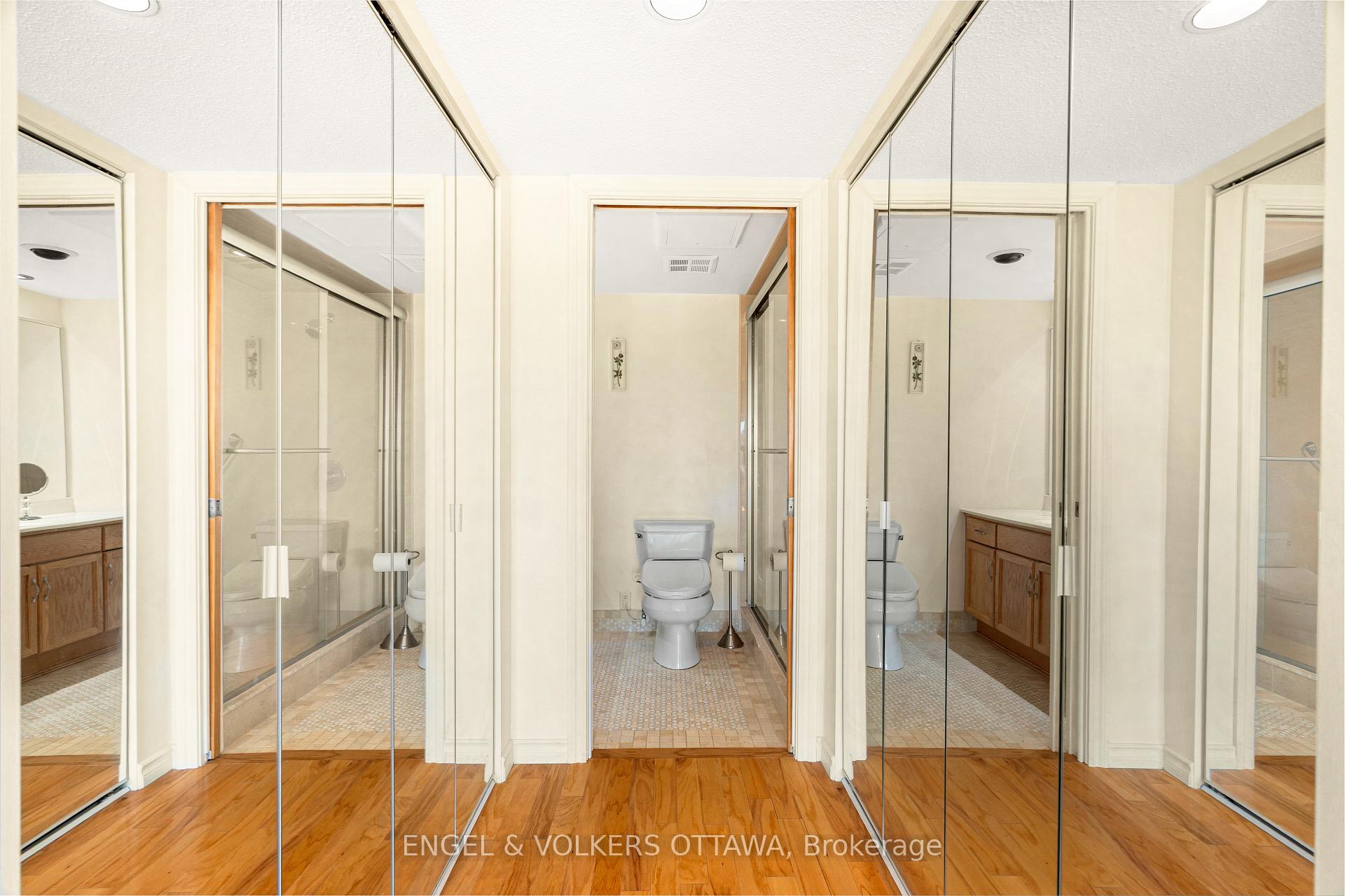 Photo 17 of Unit 205, 545 St Laurent Boulevard, Ottawa, Viscount Alexander Park — HOMEH