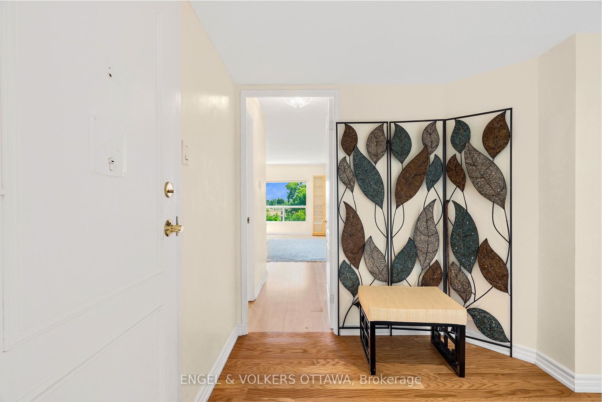 Photo 23 of Unit 205, 545 St Laurent Boulevard, Ottawa, Viscount Alexander Park — HOMEH