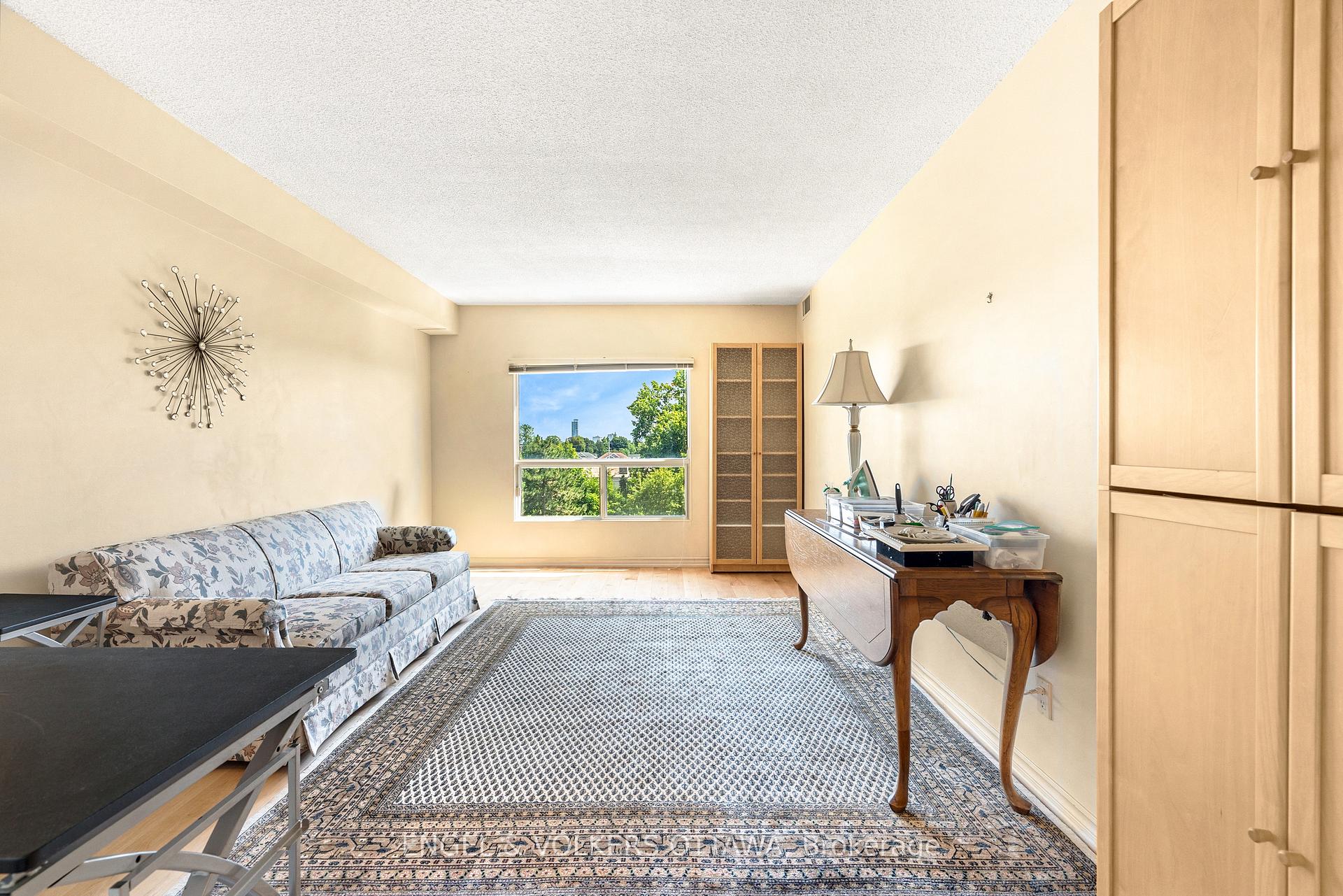 Photo 24 of Unit 205, 545 St Laurent Boulevard, Ottawa, Viscount Alexander Park — HOMEH