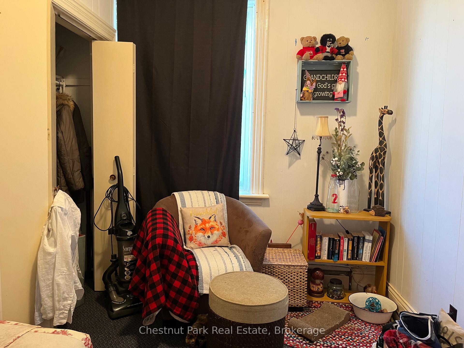 Photo 8 of 151 Royal Street, Gravenhurst, Muskoka (S) — HOMEH