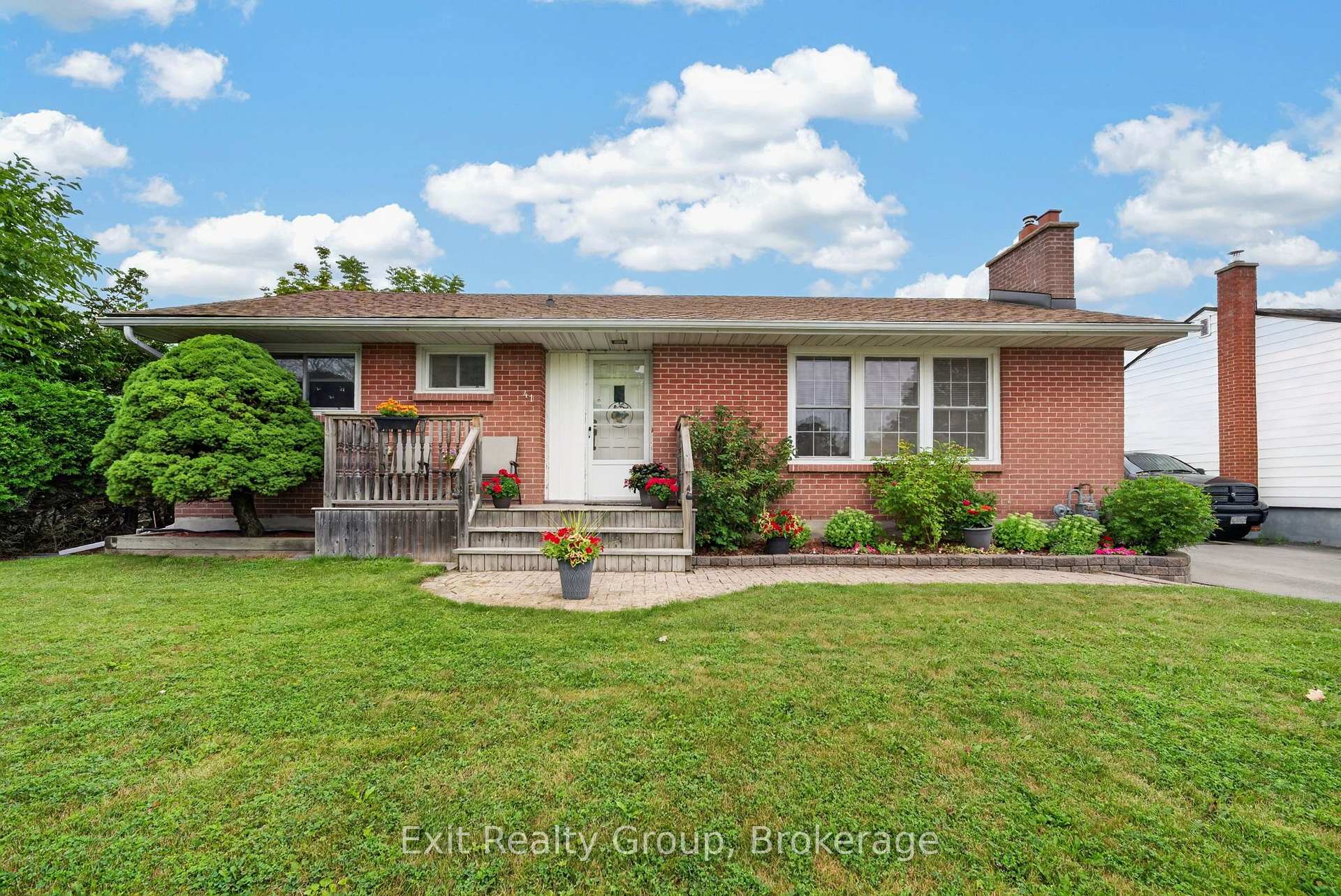Photo 1 of 41 Second Avenue, Quinte West, Trenton Ward — HOMEH