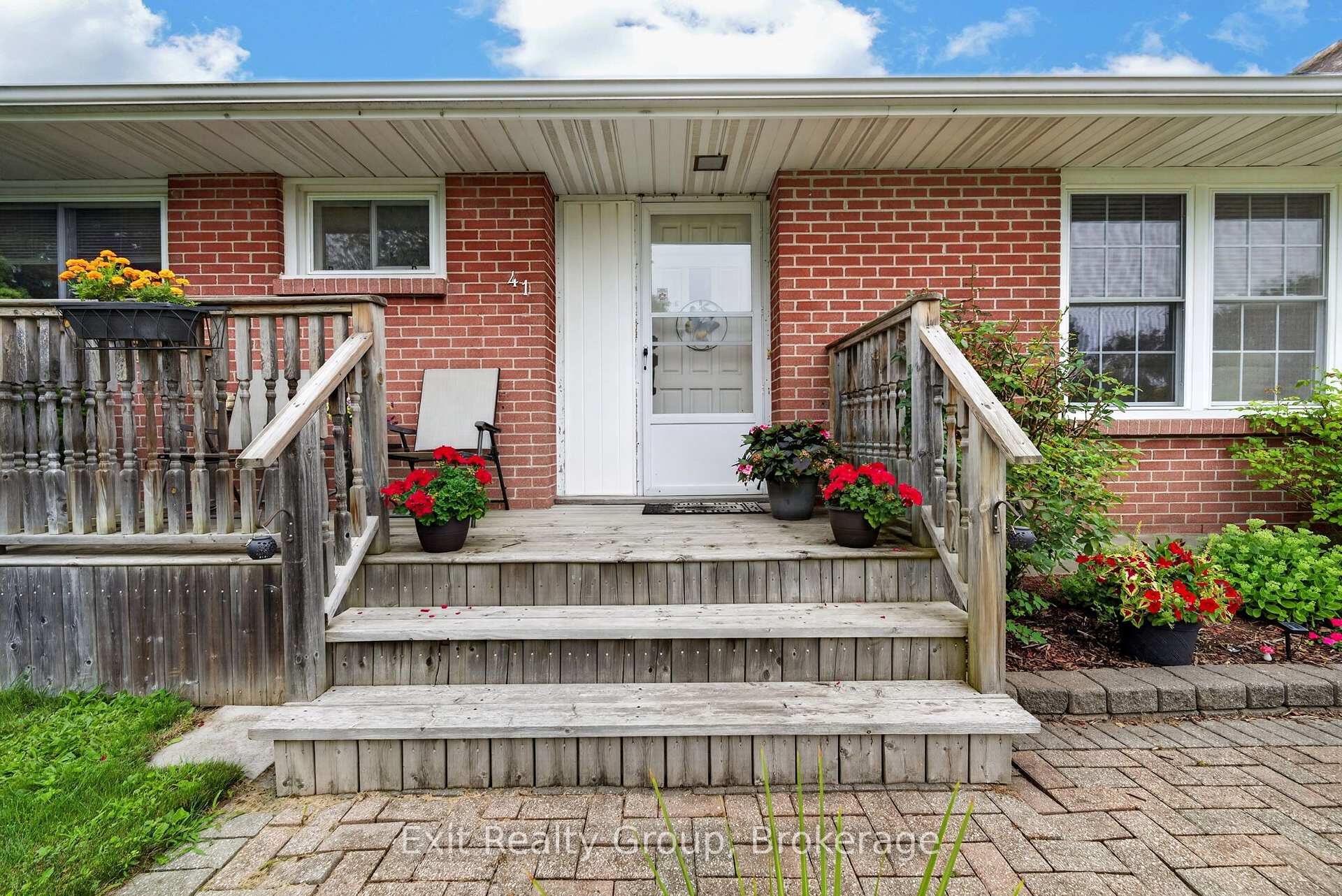 Photo 7 of 41 Second Avenue, Quinte West, Trenton Ward — HOMEH