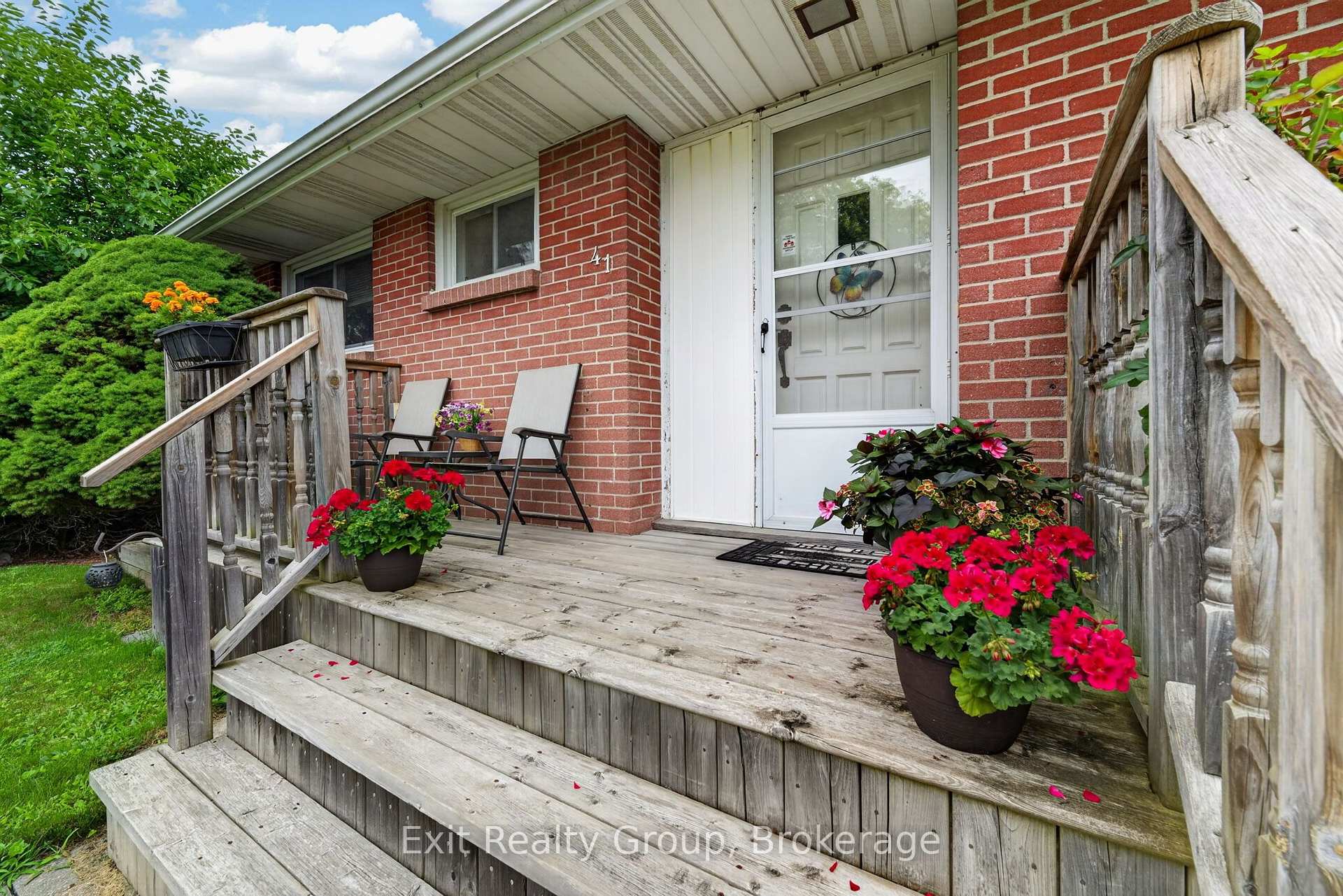 Photo 8 of 41 Second Avenue, Quinte West, Trenton Ward — HOMEH