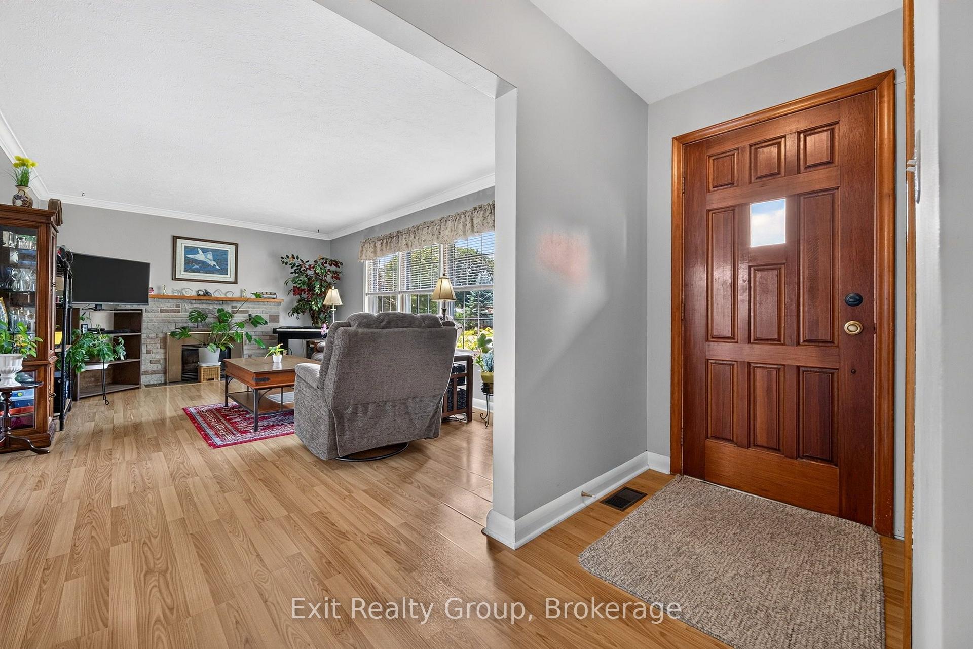 Photo 9 of 41 Second Avenue, Quinte West, Trenton Ward — HOMEH